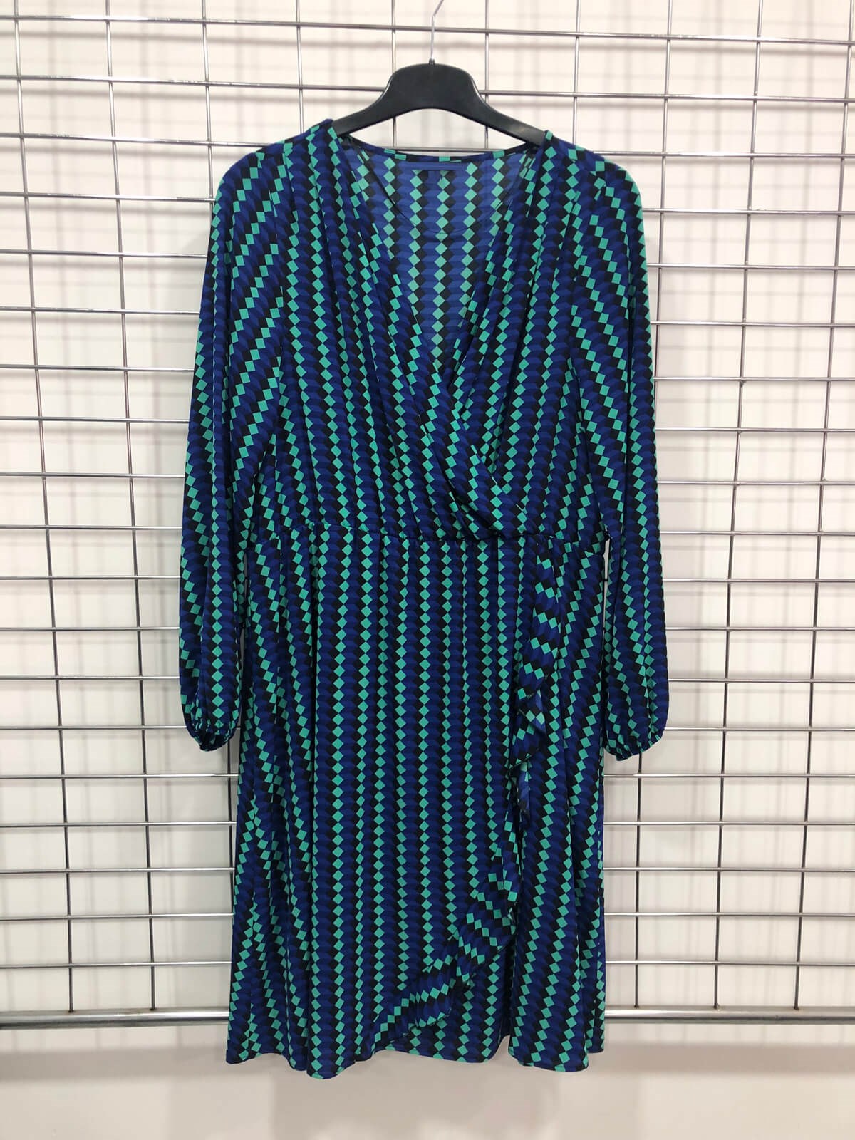 Anvelop Beli Lastikli Elbise