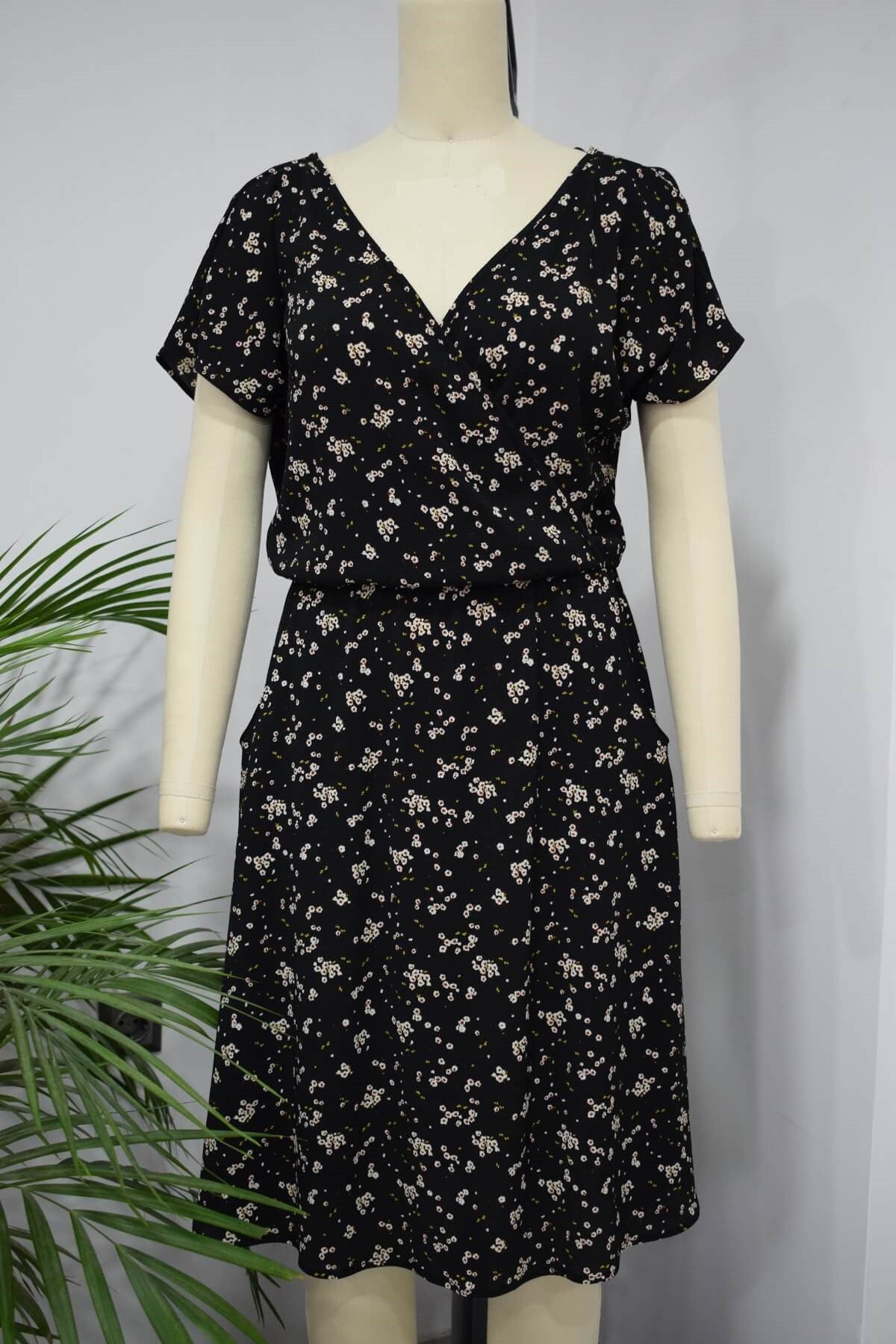 Anvelop Cep Detaylı Elbise