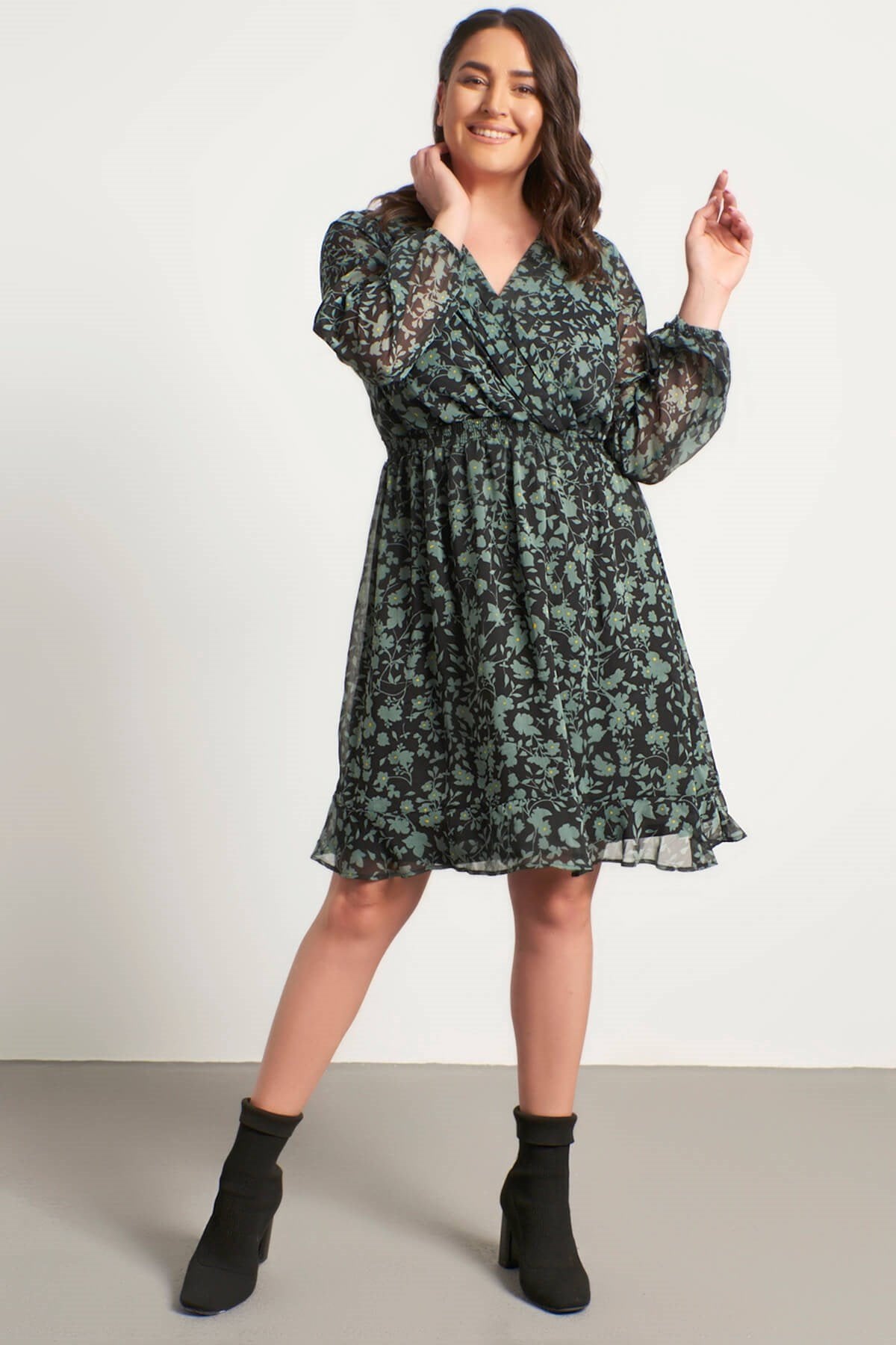 Anvelop Gipe Detaylı Şifon Elbise