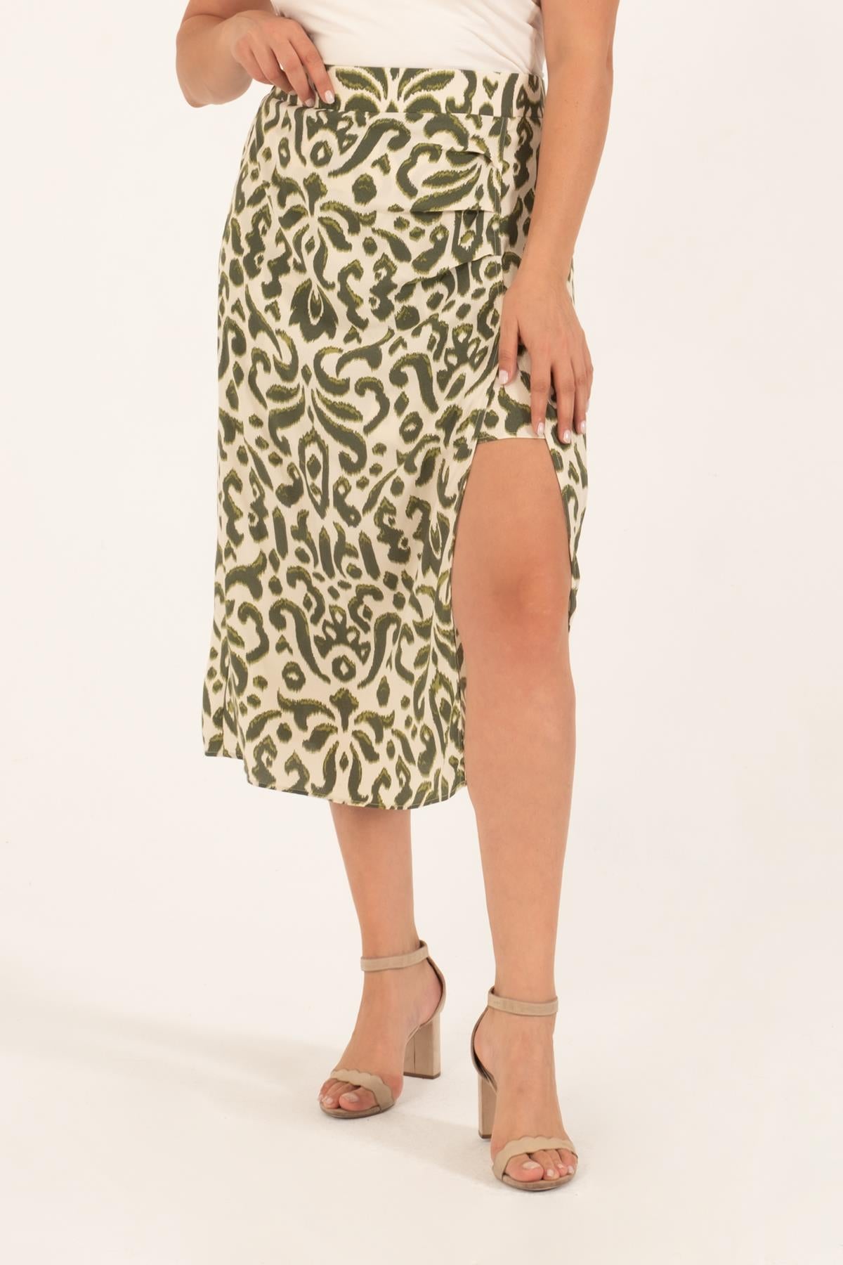 Arka Beli Lastikli Büzgülü Midi Etek