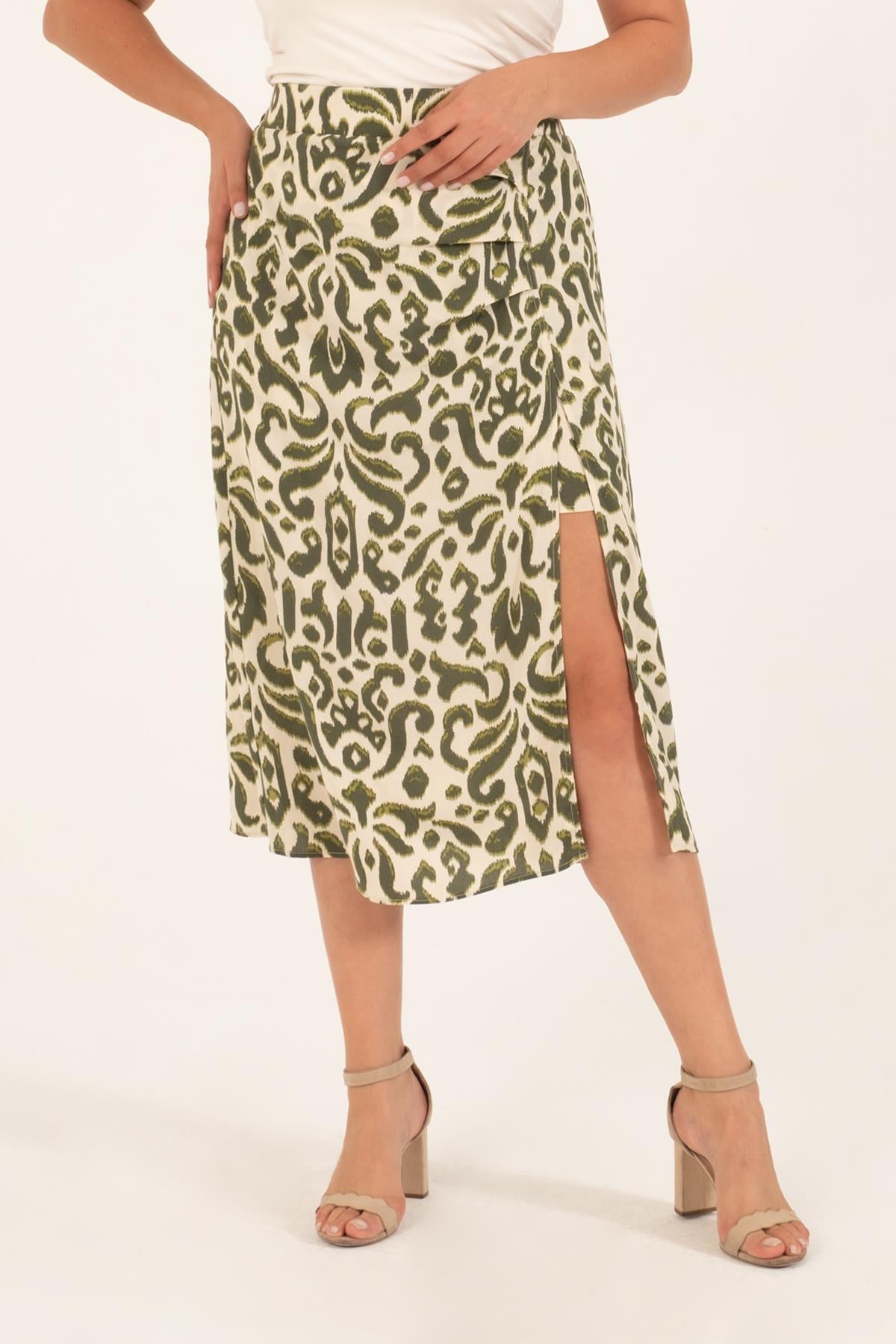 Arka Beli Lastikli Büzgülü Midi Etek