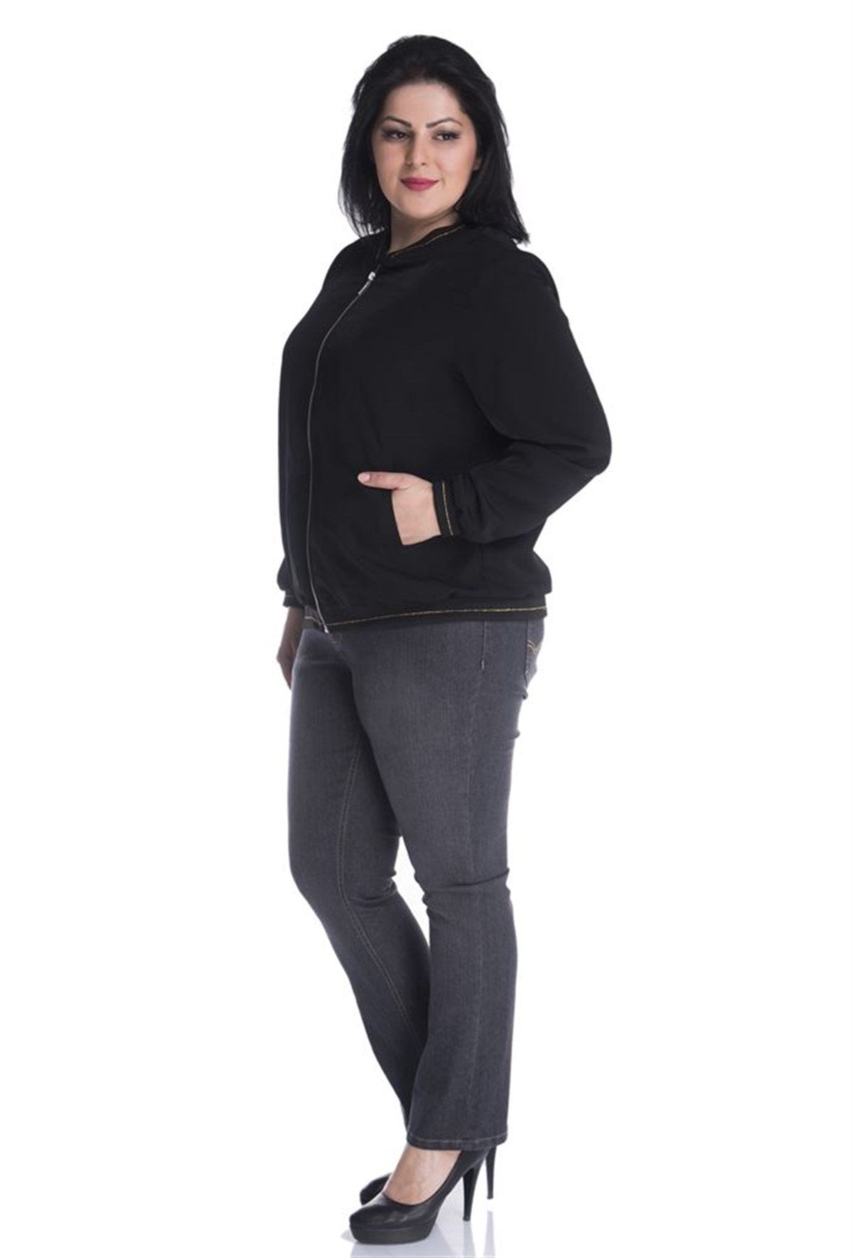 Arka Cepleri Nakışlı 5 Cep Denim Pantolon