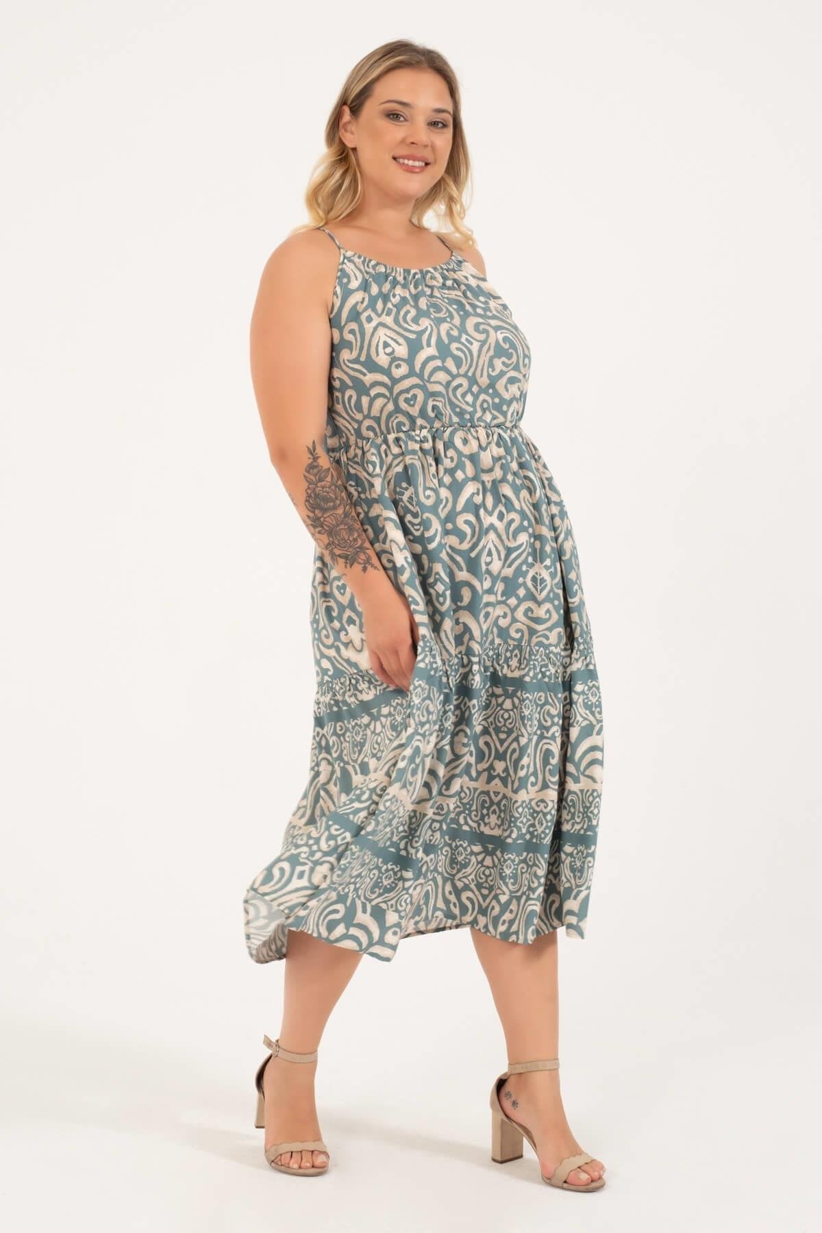 Arkası Çapraz Yakası Büzgülü Elbise