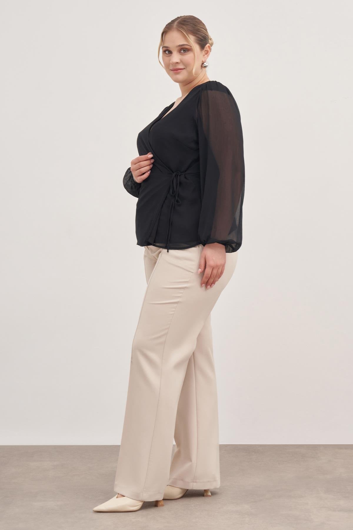 Astarlı Bağlama Detaylı Şifon Bluz