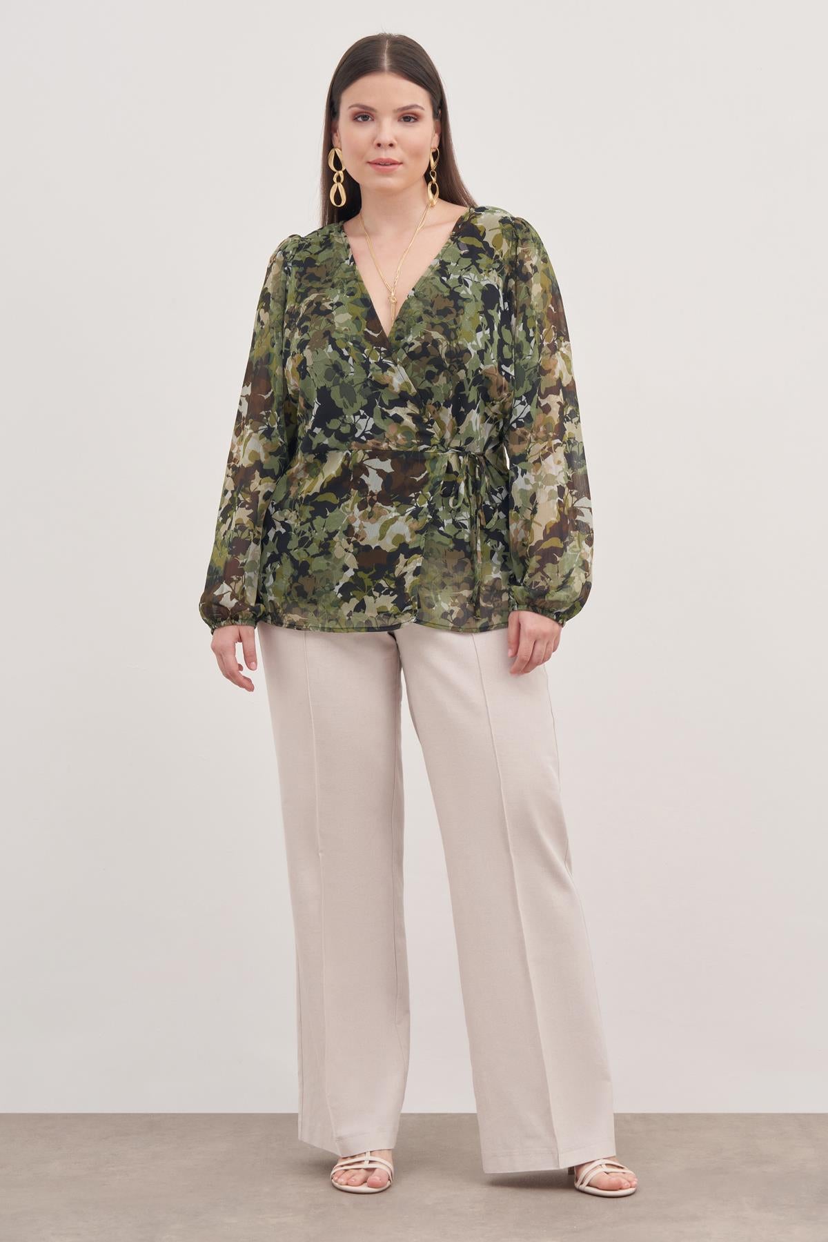 Astarlı Bağlama Detaylı Şifon Bluz