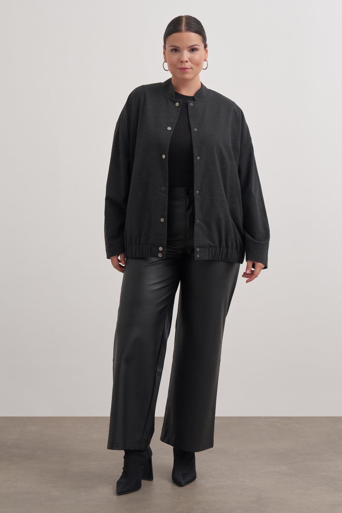 Astarlı Cep Detaylı Bomber Ceket