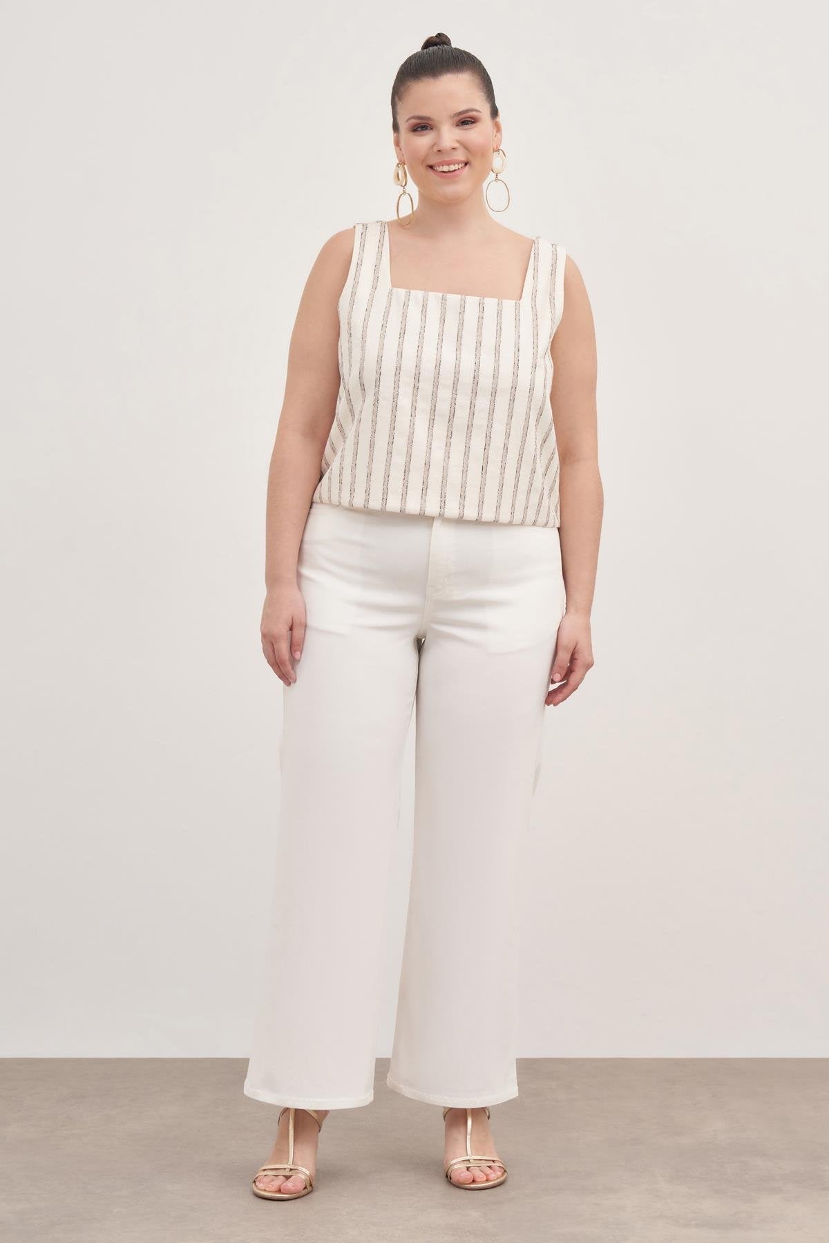 Astarlı Kare Yaka Top