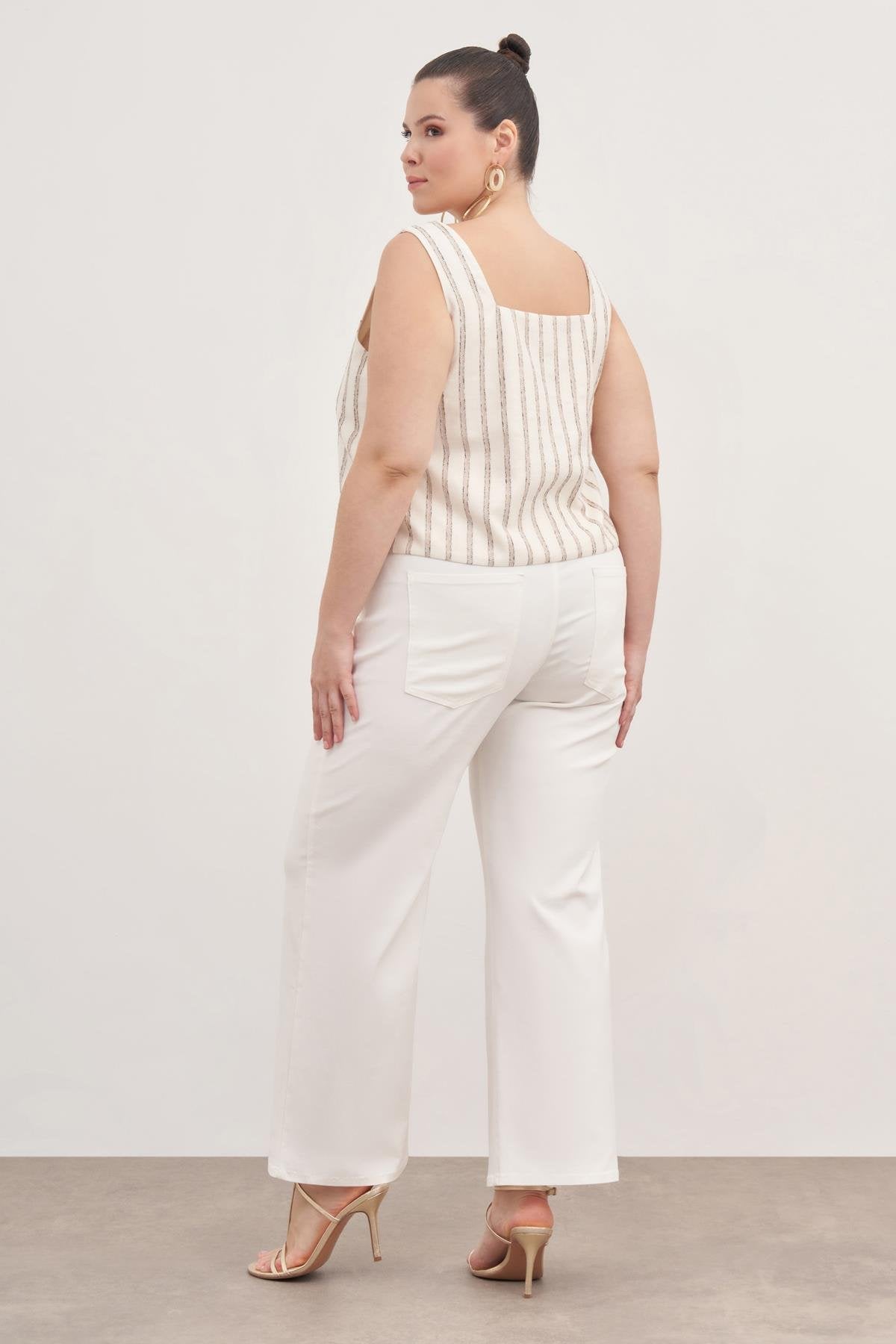 Astarlı Kare Yaka Top