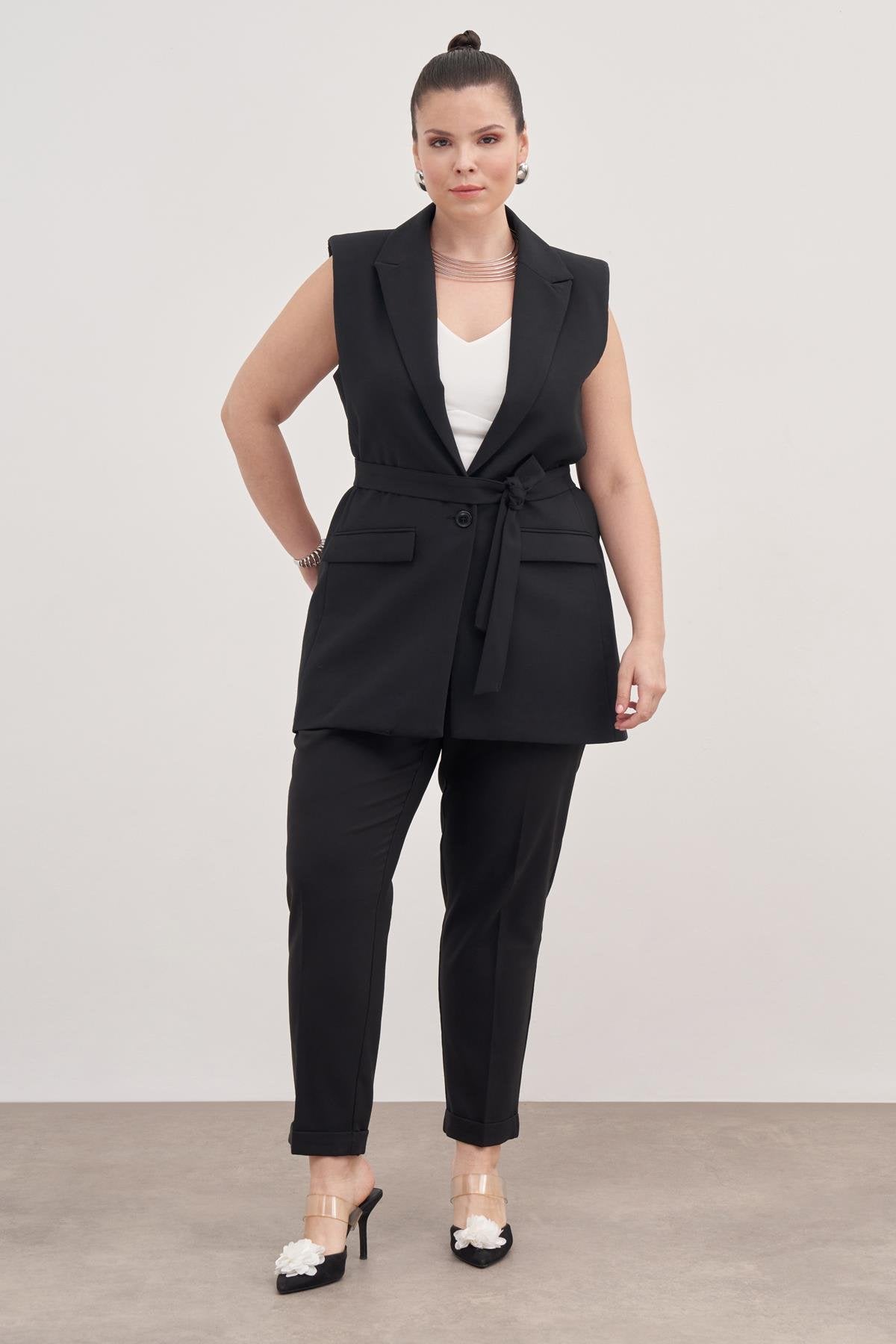 Astarlı Kuşaklı Uzun Yelek