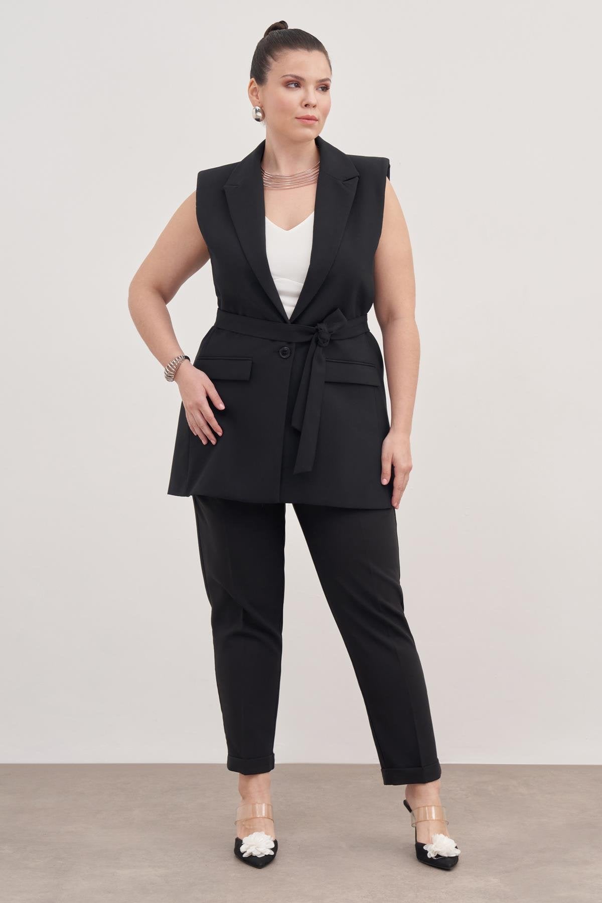 Astarlı Kuşaklı Uzun Yelek