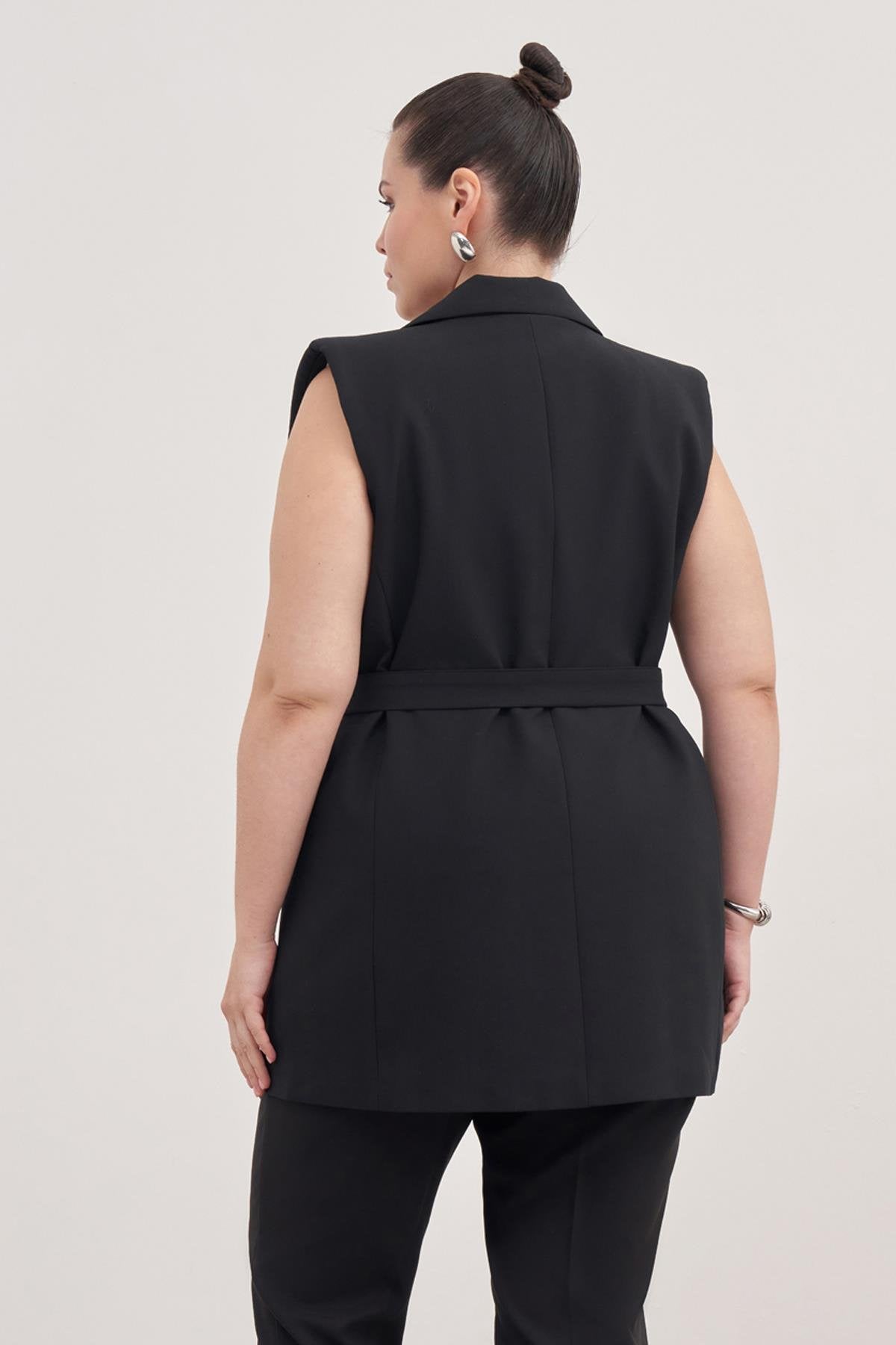 Astarlı Kuşaklı Uzun Yelek