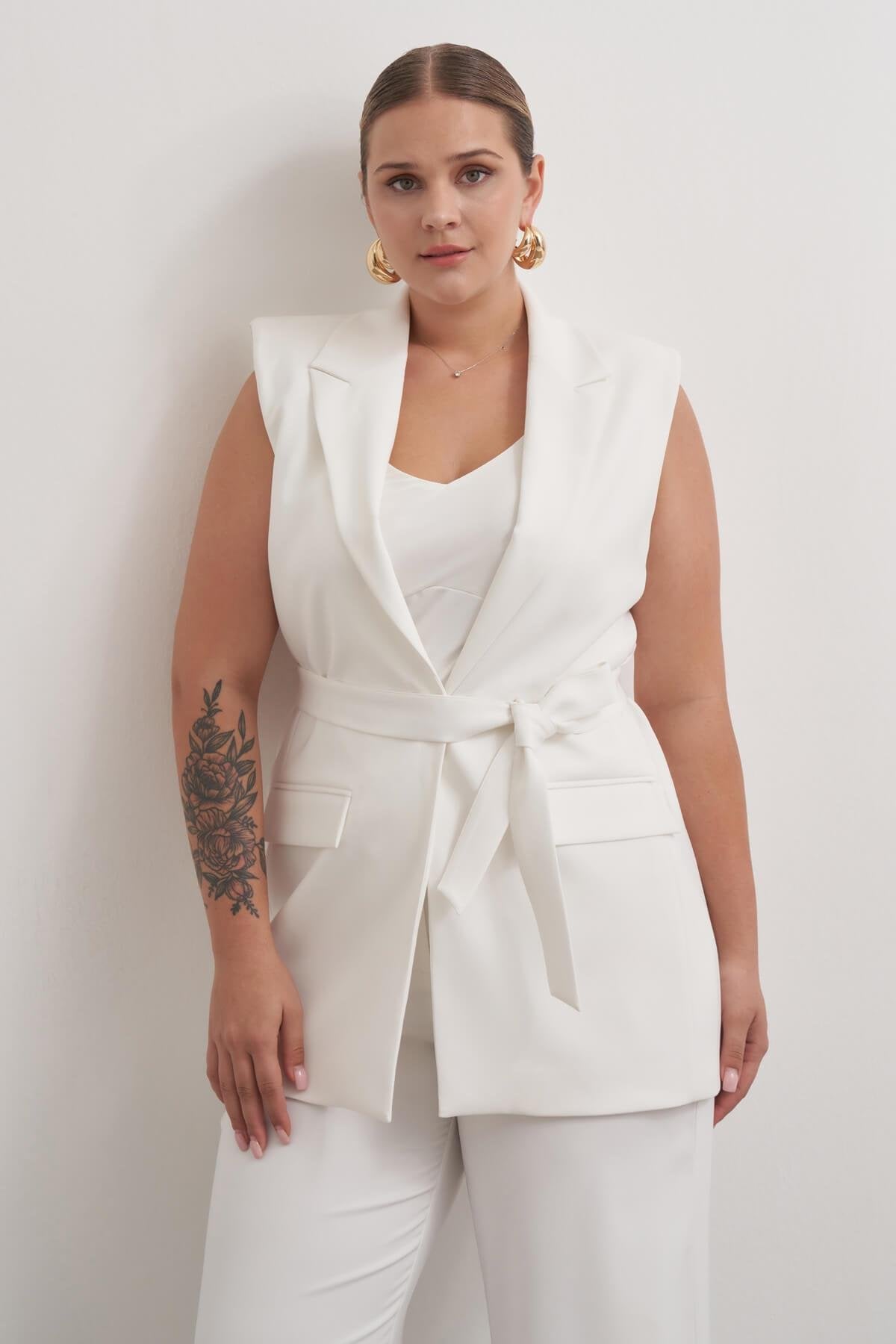 Astarlı Kuşaklı Uzun Yelek