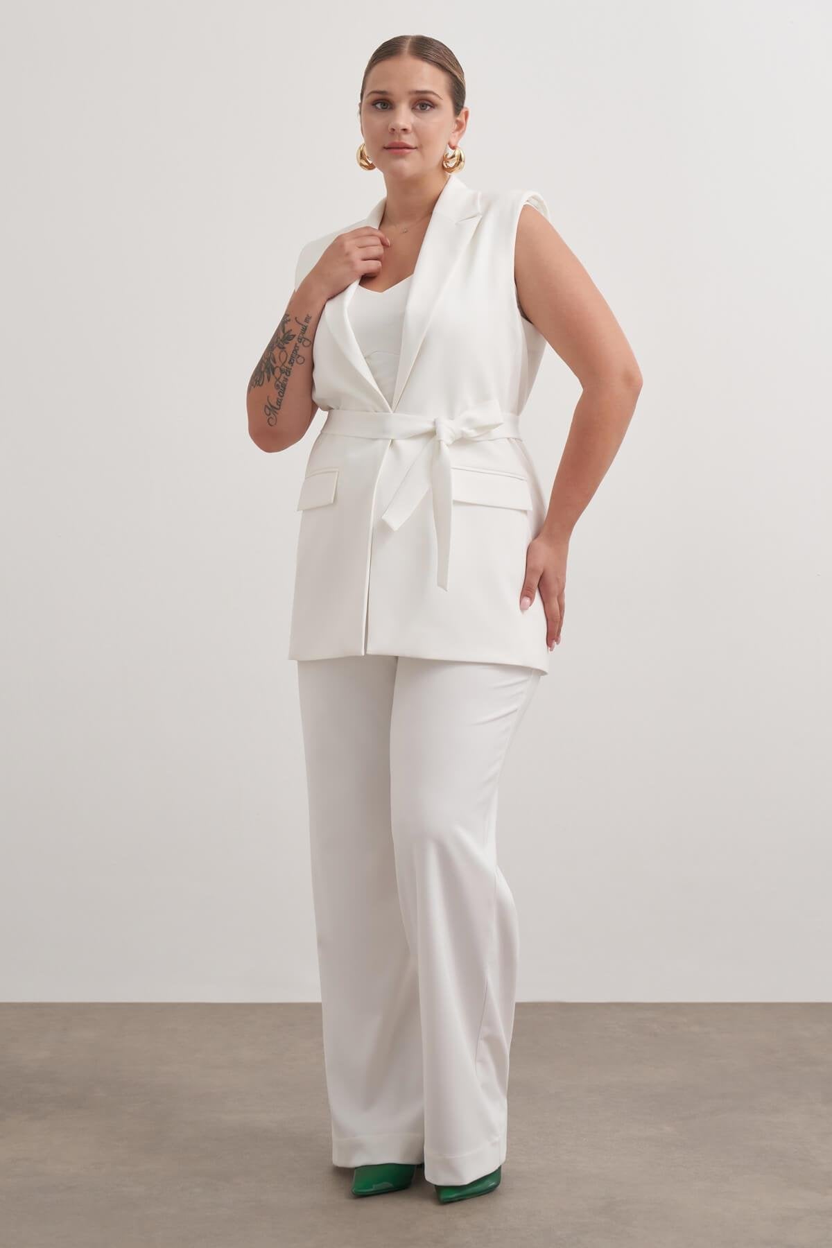 Astarlı Kuşaklı Uzun Yelek