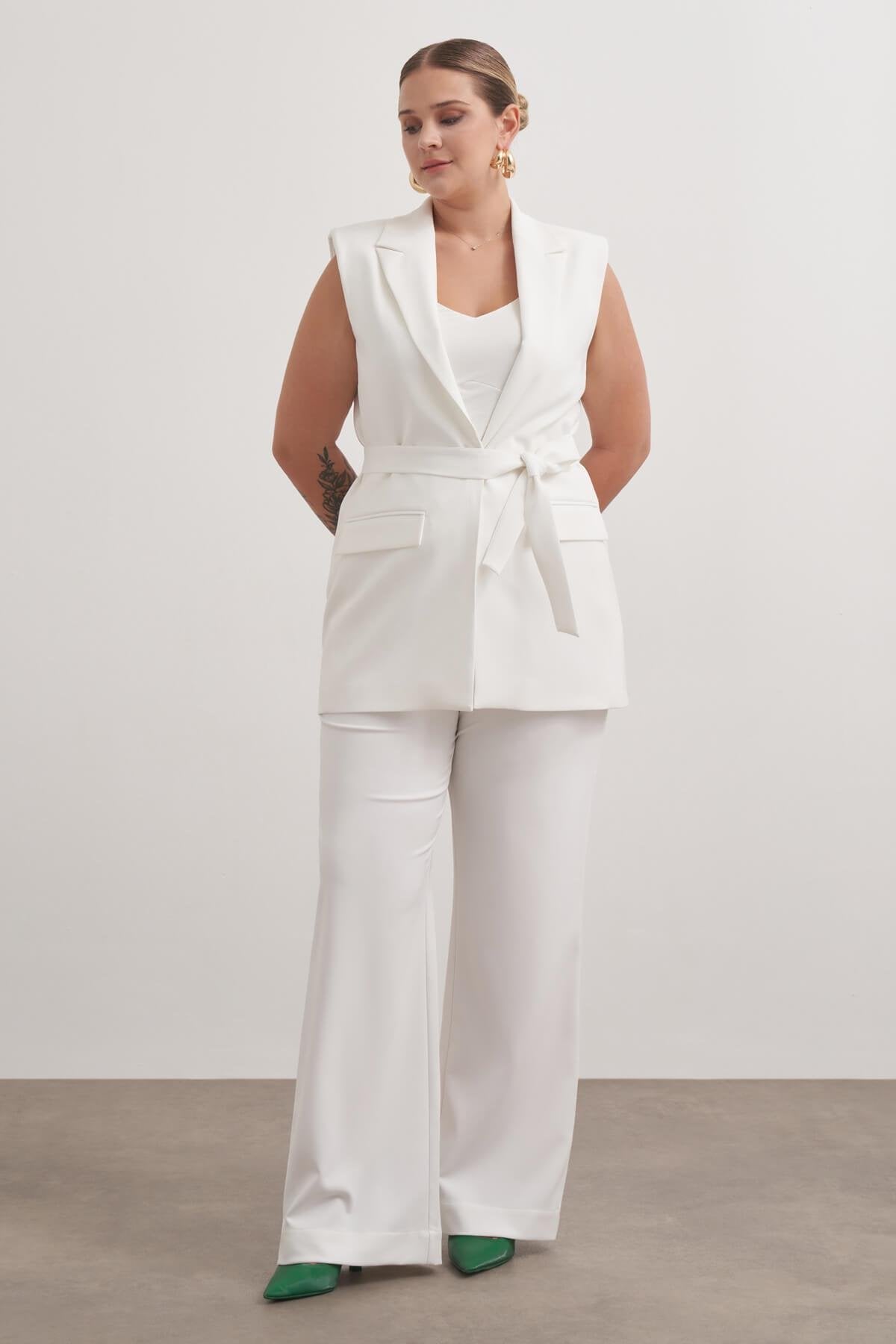 Astarlı Kuşaklı Uzun Yelek