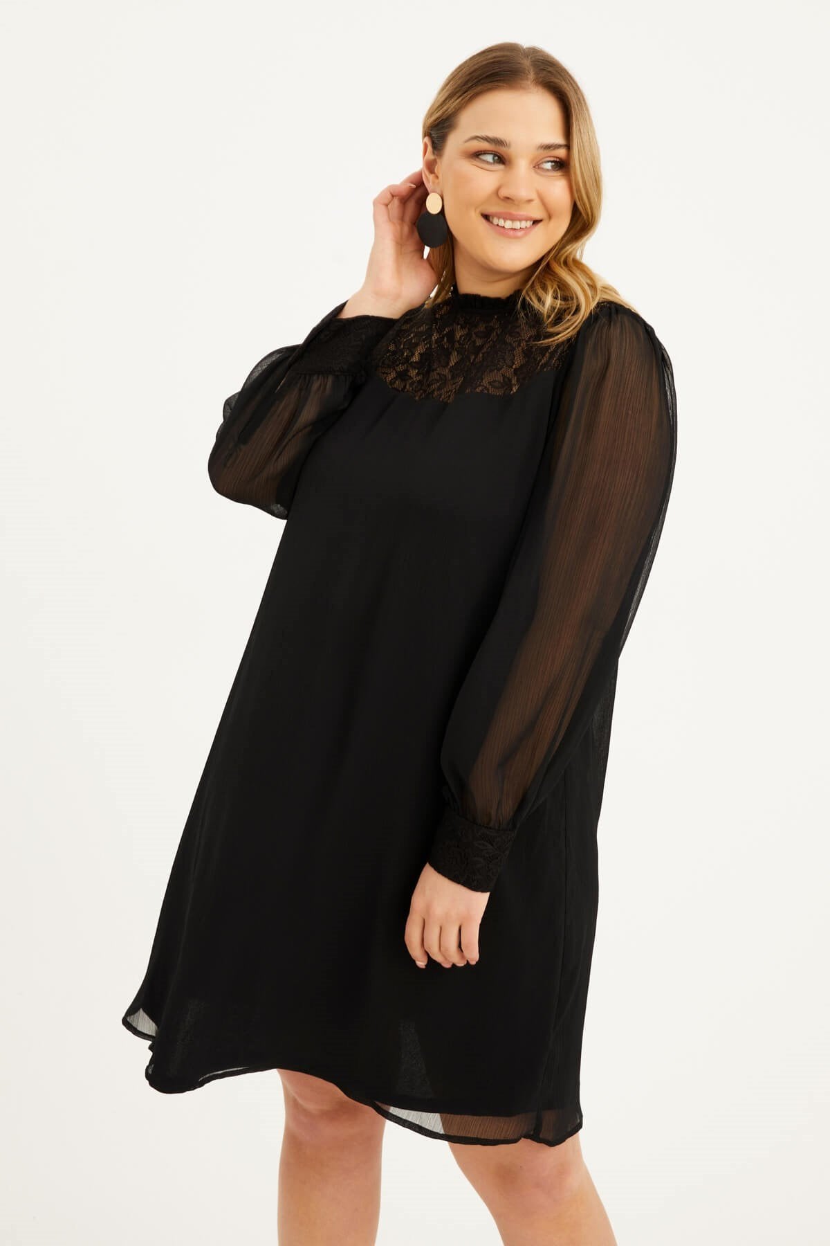 Astarlı Şifon Dantel Detay Elbise