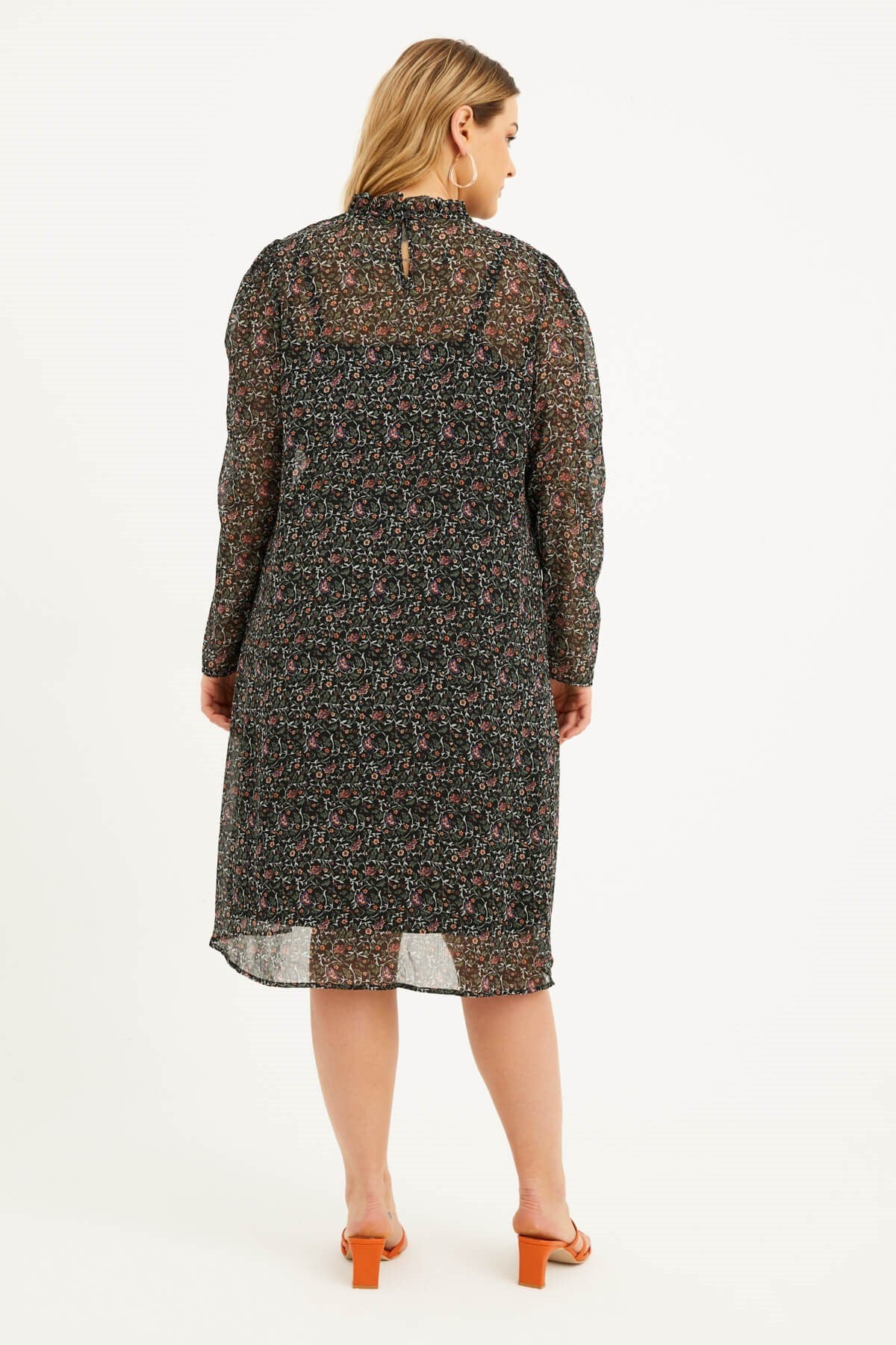 Astarlı Şifon Gipe Detaylı Elbise