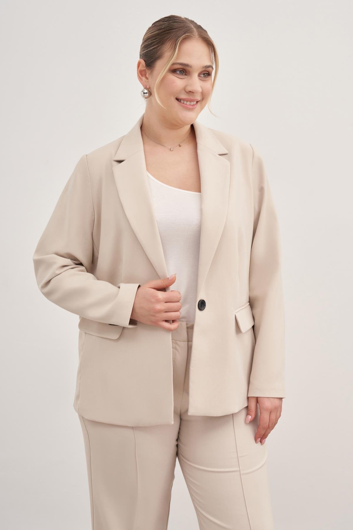 Astarlı Tek Düğmeli Blazer