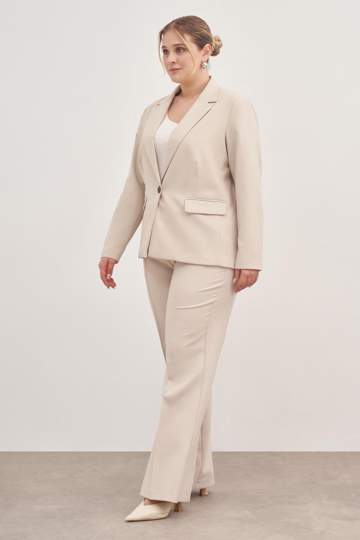 Astarlı Tek Düğmeli Blazer