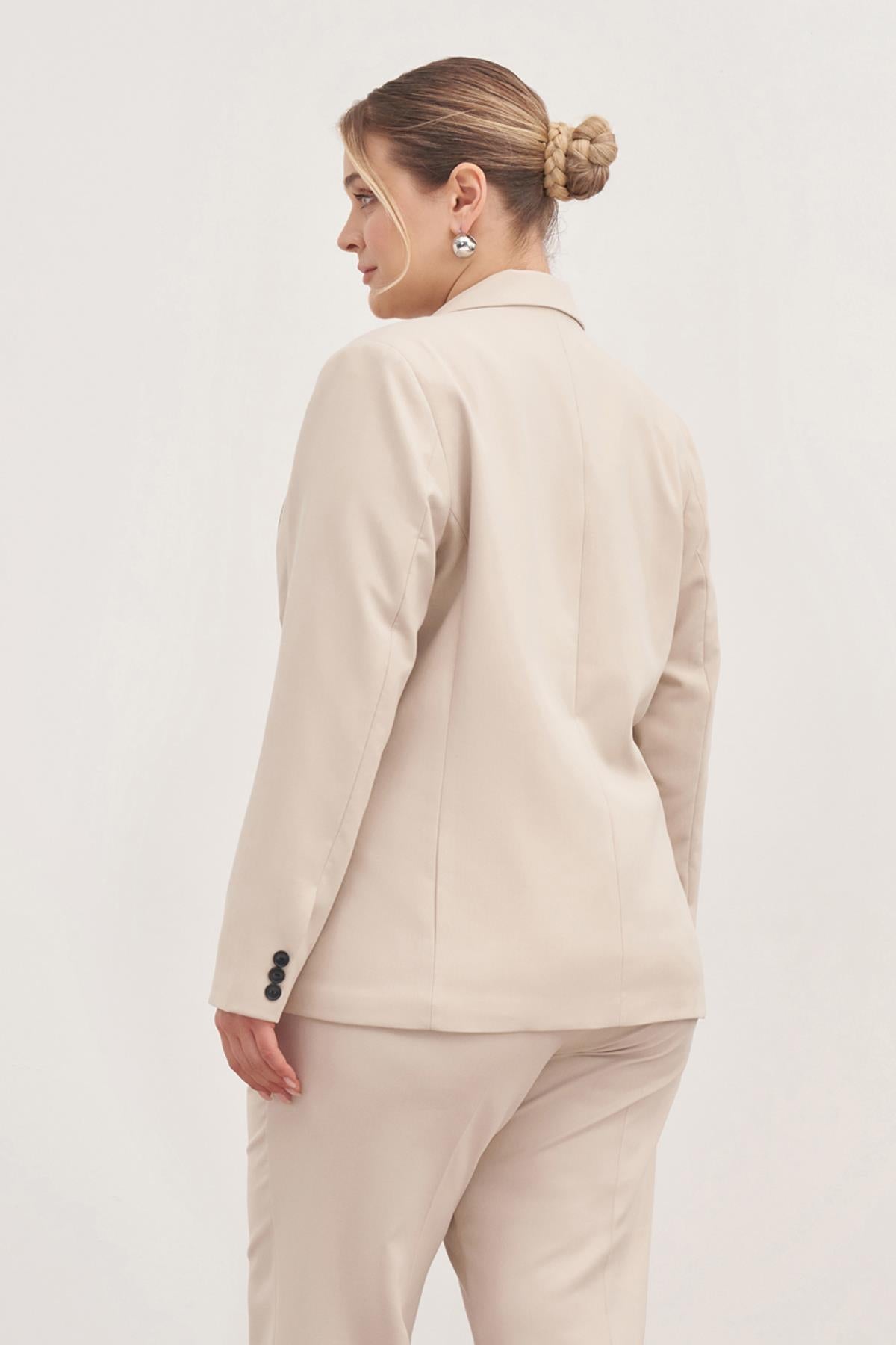 Astarlı Tek Düğmeli Blazer