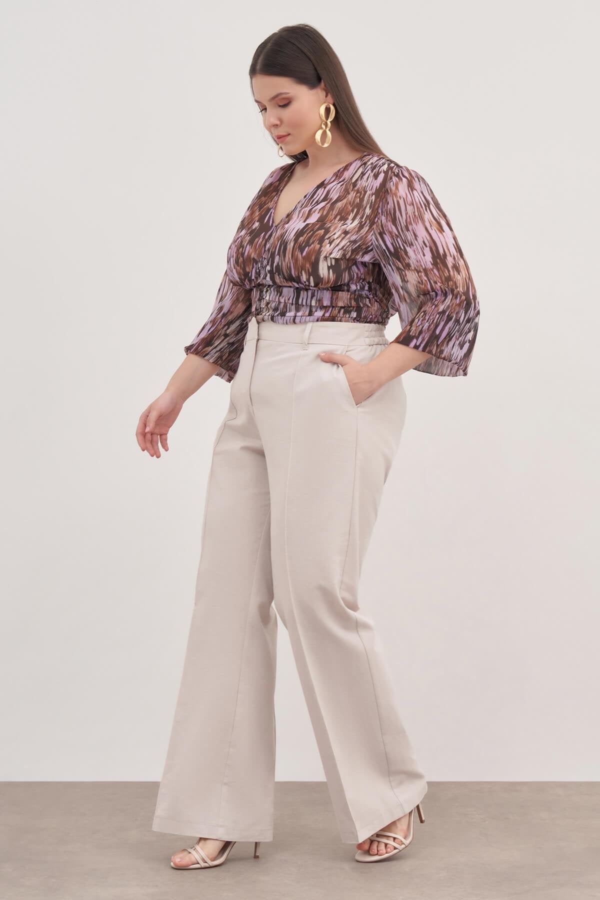 Bağcık Detaylı Pilili Şifon Bluz