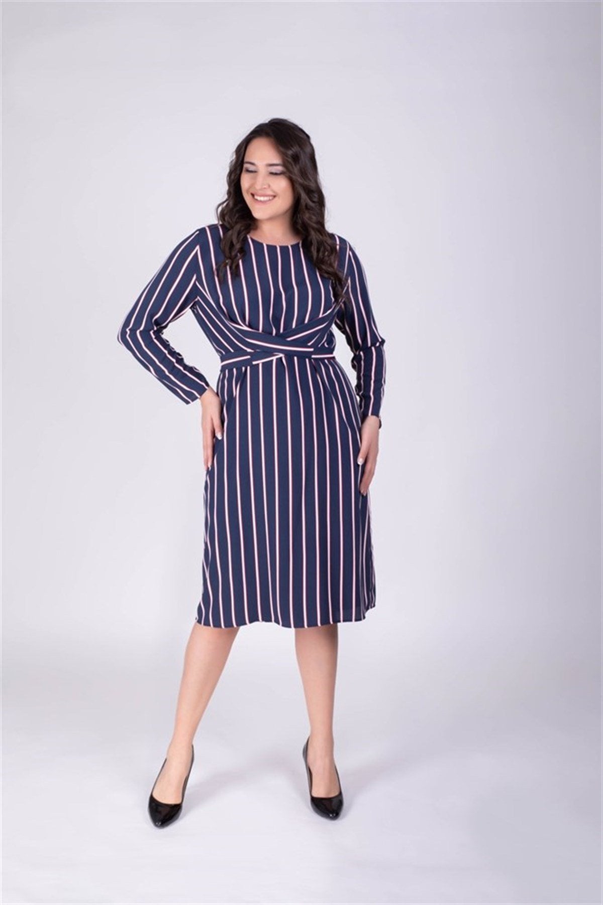 Bağlama Detaylı Çizgili Elbise