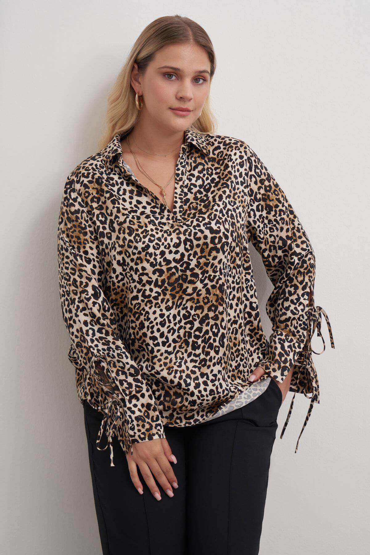 Bağlama Detaylı Leopar Bluz