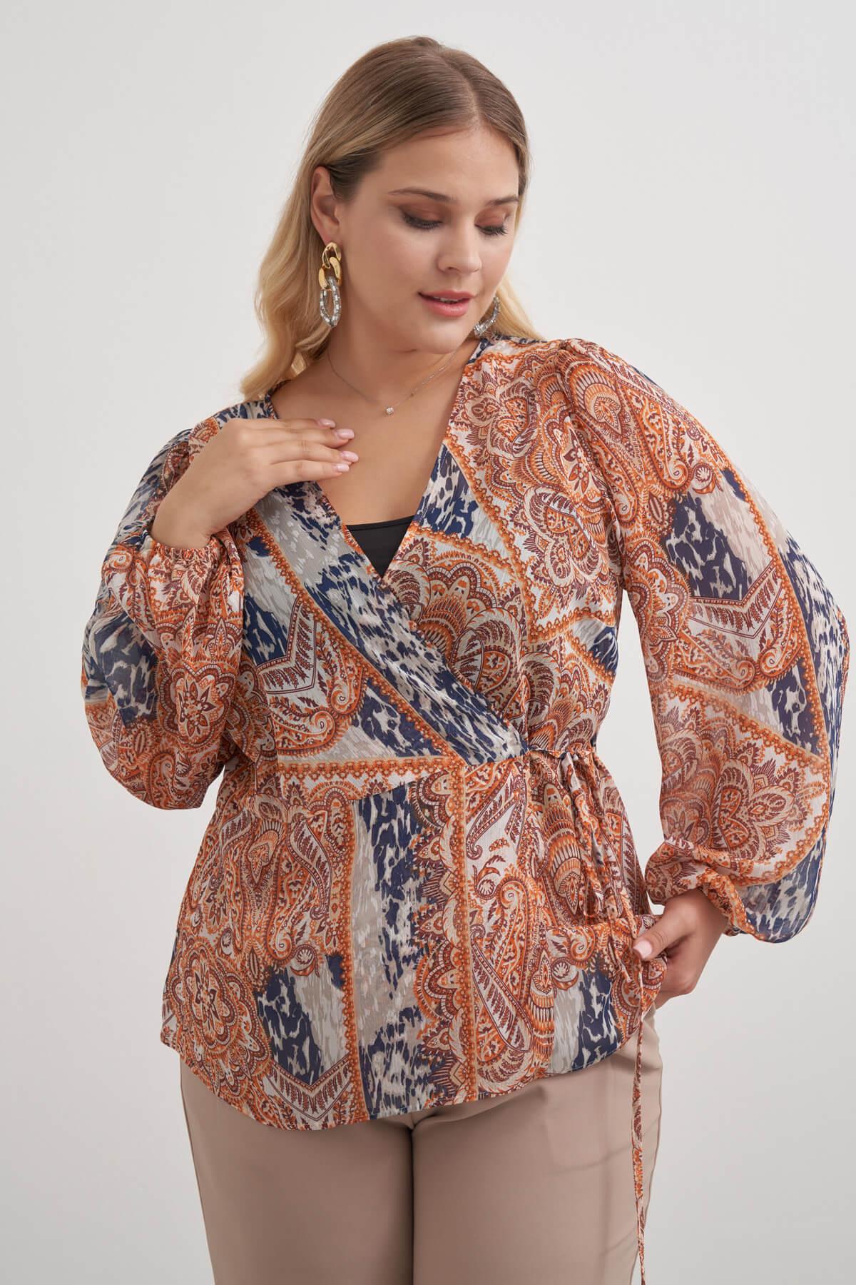 Bağlama Detaylı Şifon Bluz