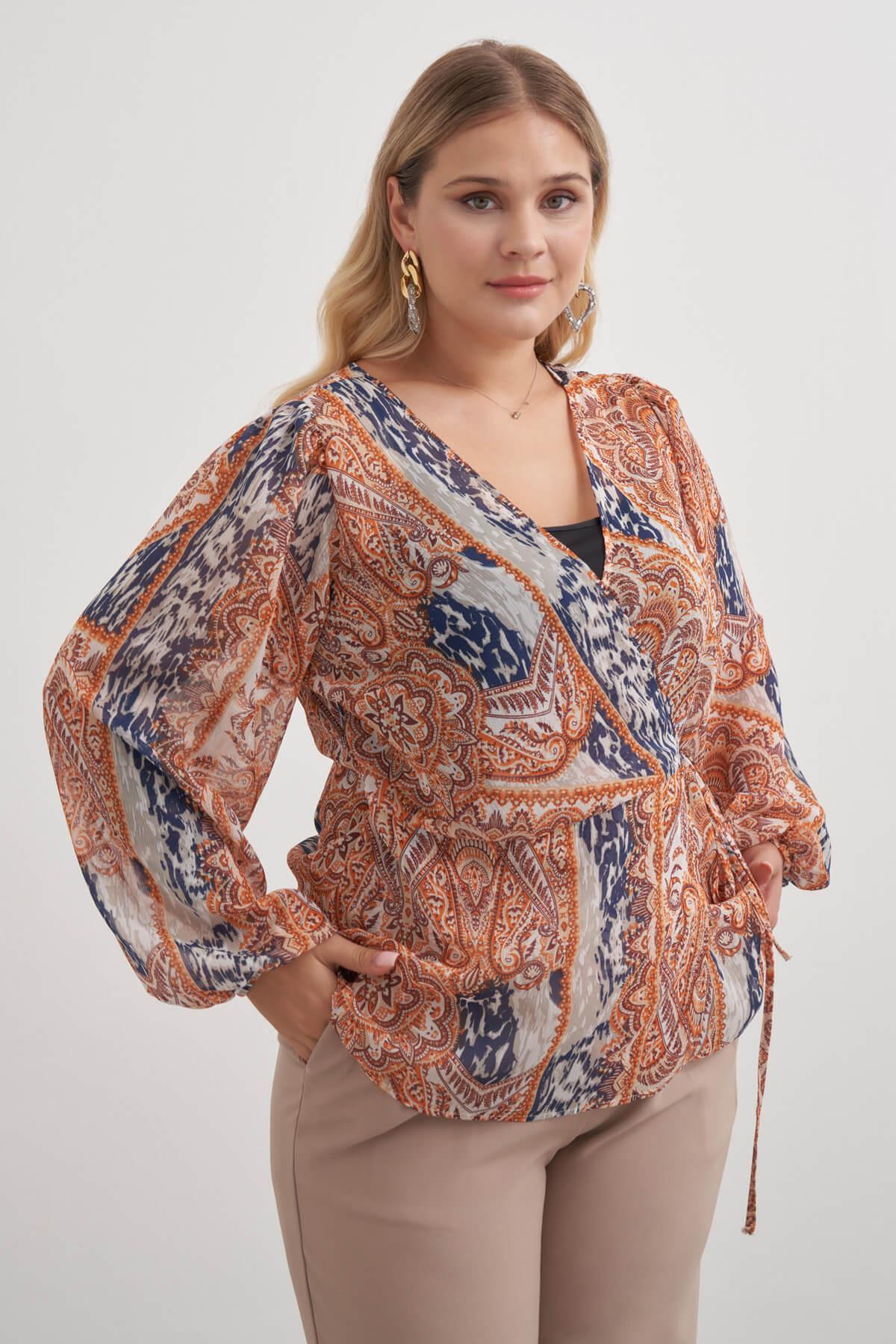 Bağlama Detaylı Şifon Bluz