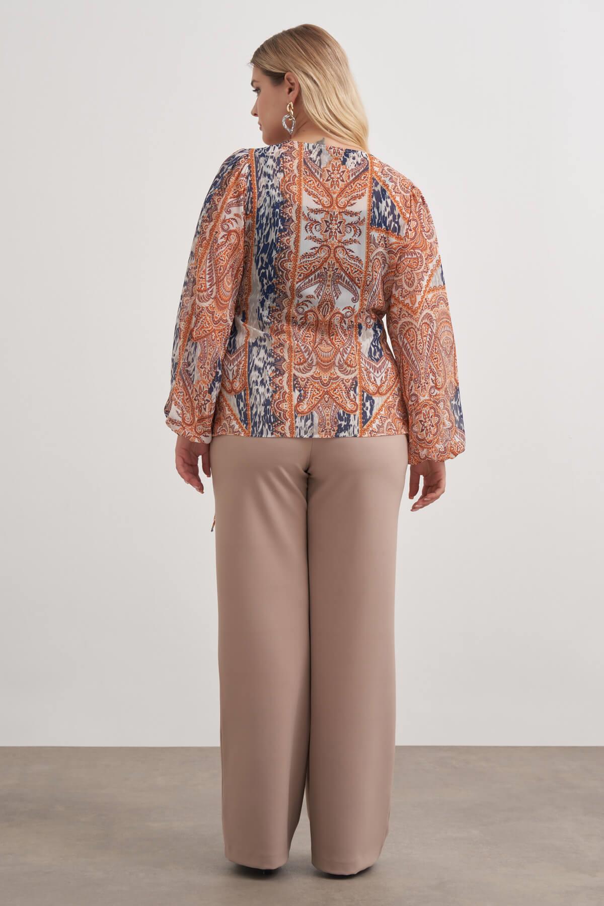 Bağlama Detaylı Şifon Bluz