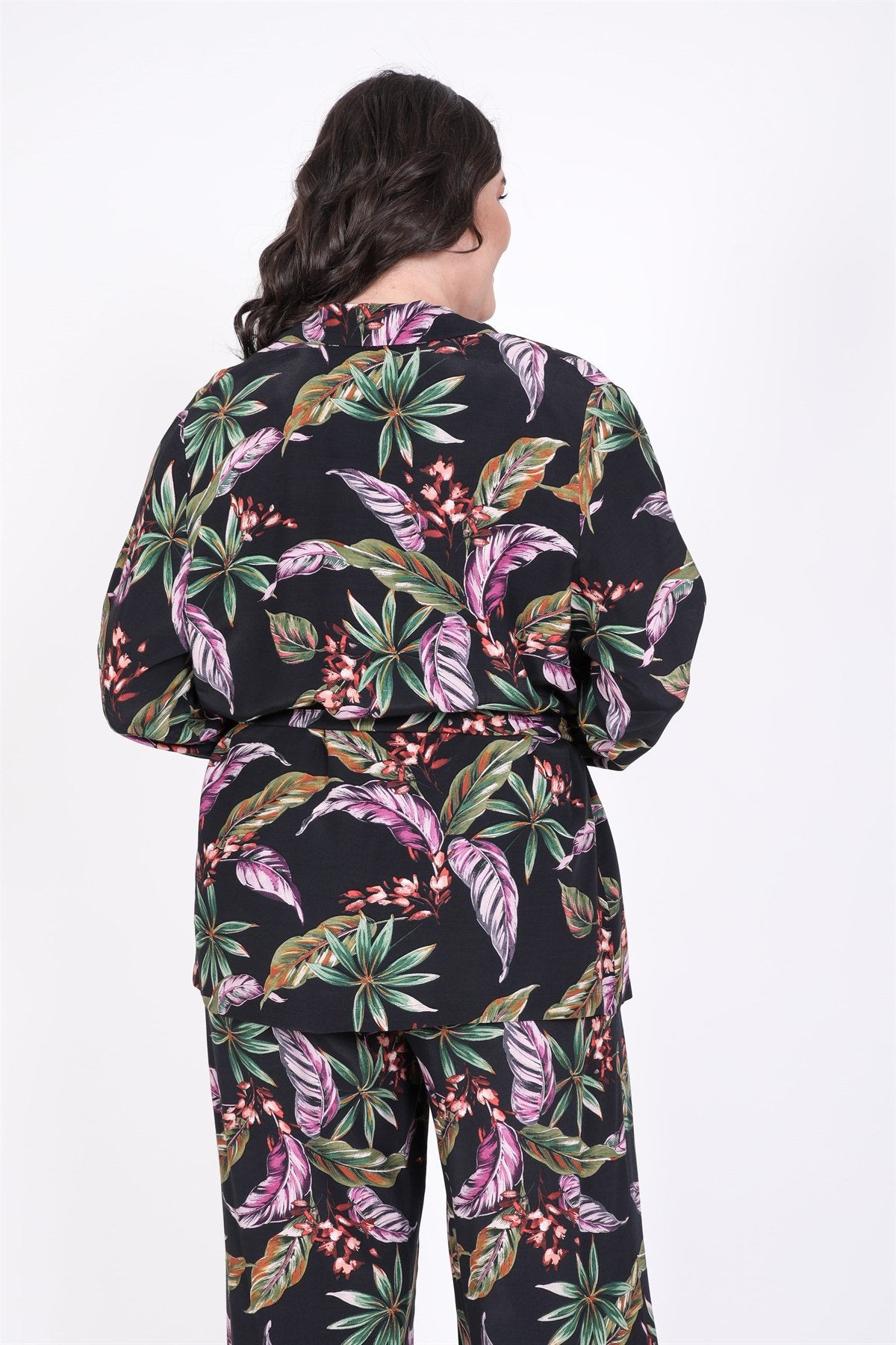 Belden Bağlamalı Astarsız Ceket