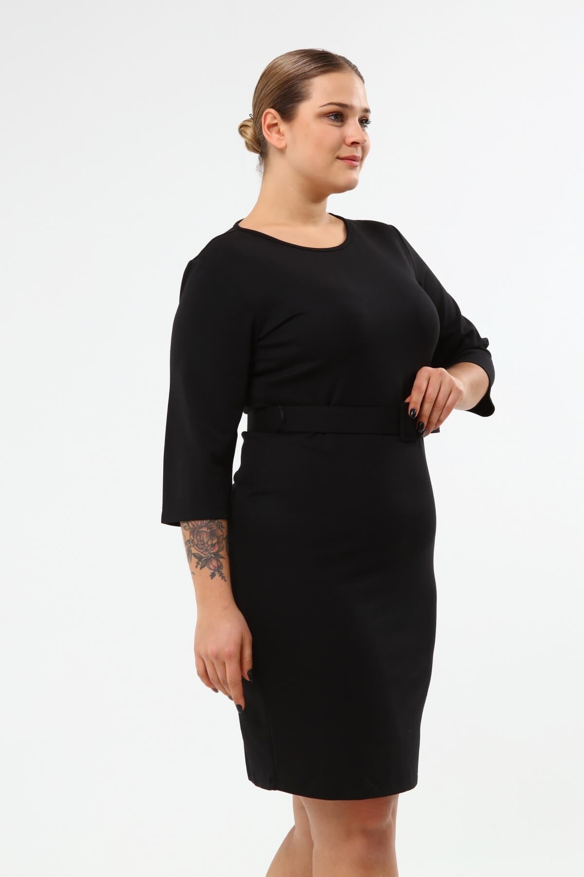 Beli Kemerli Örme Elbise