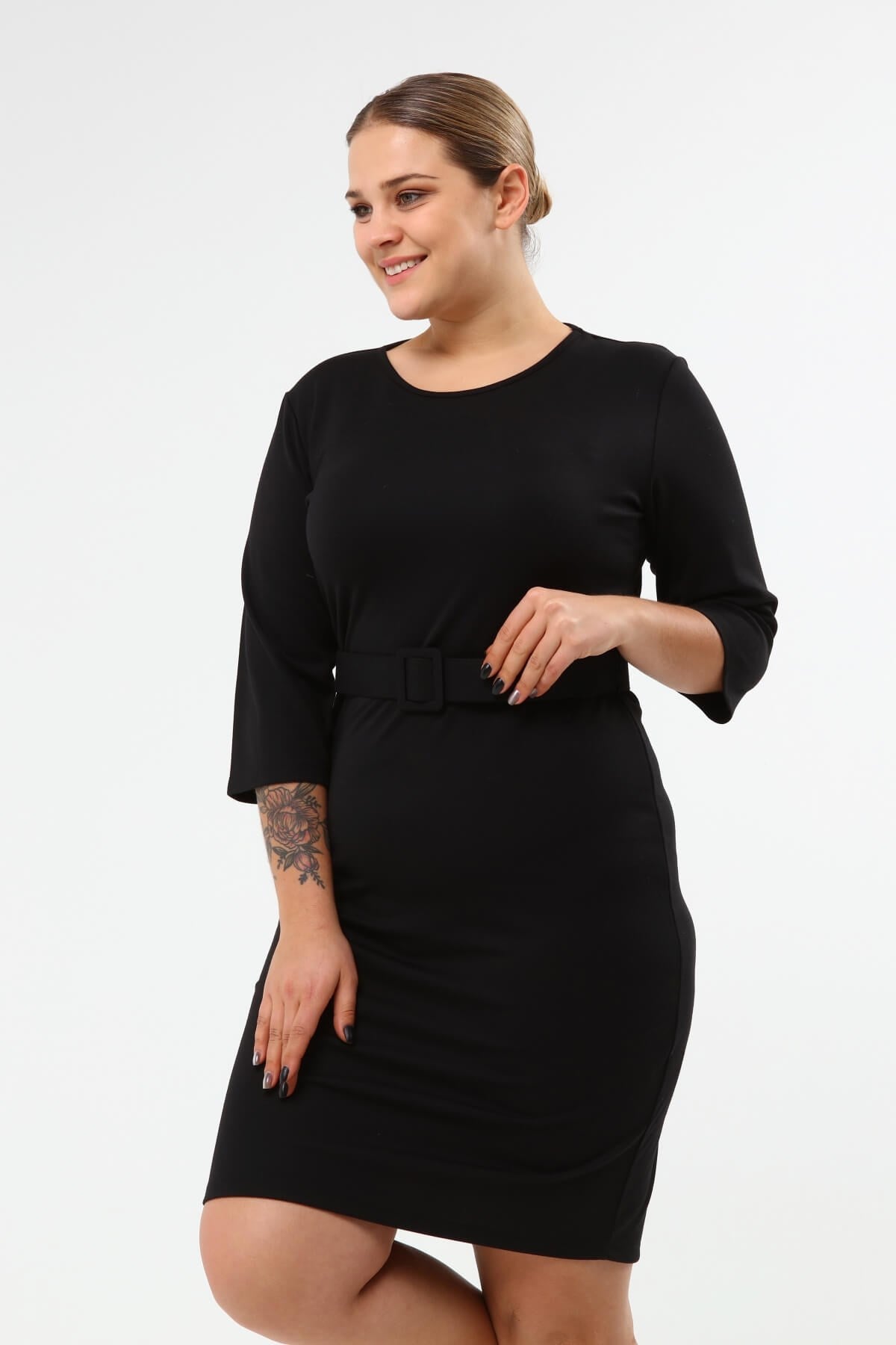 Beli Kemerli Örme Elbise