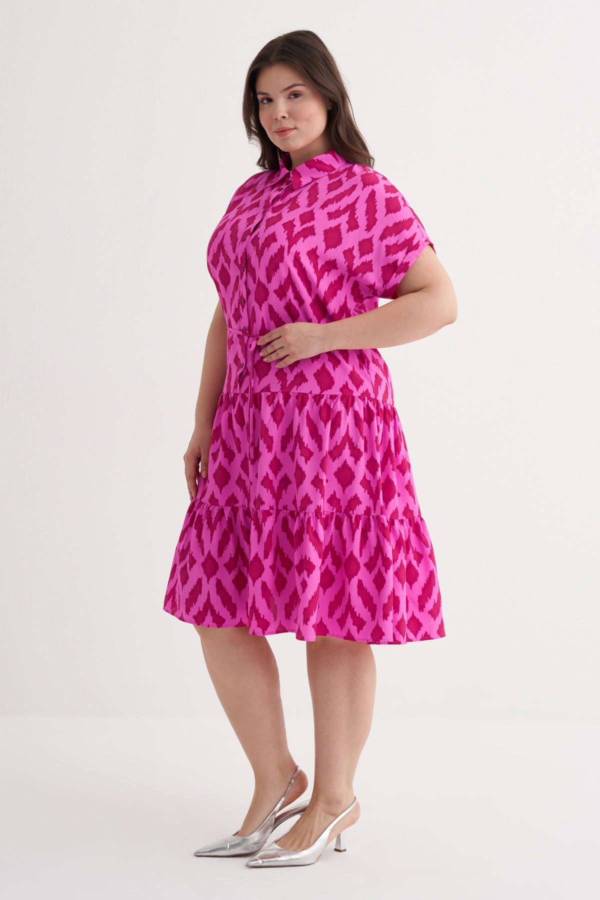 Beli Kuşaklı Desenli Gömlek Elbise