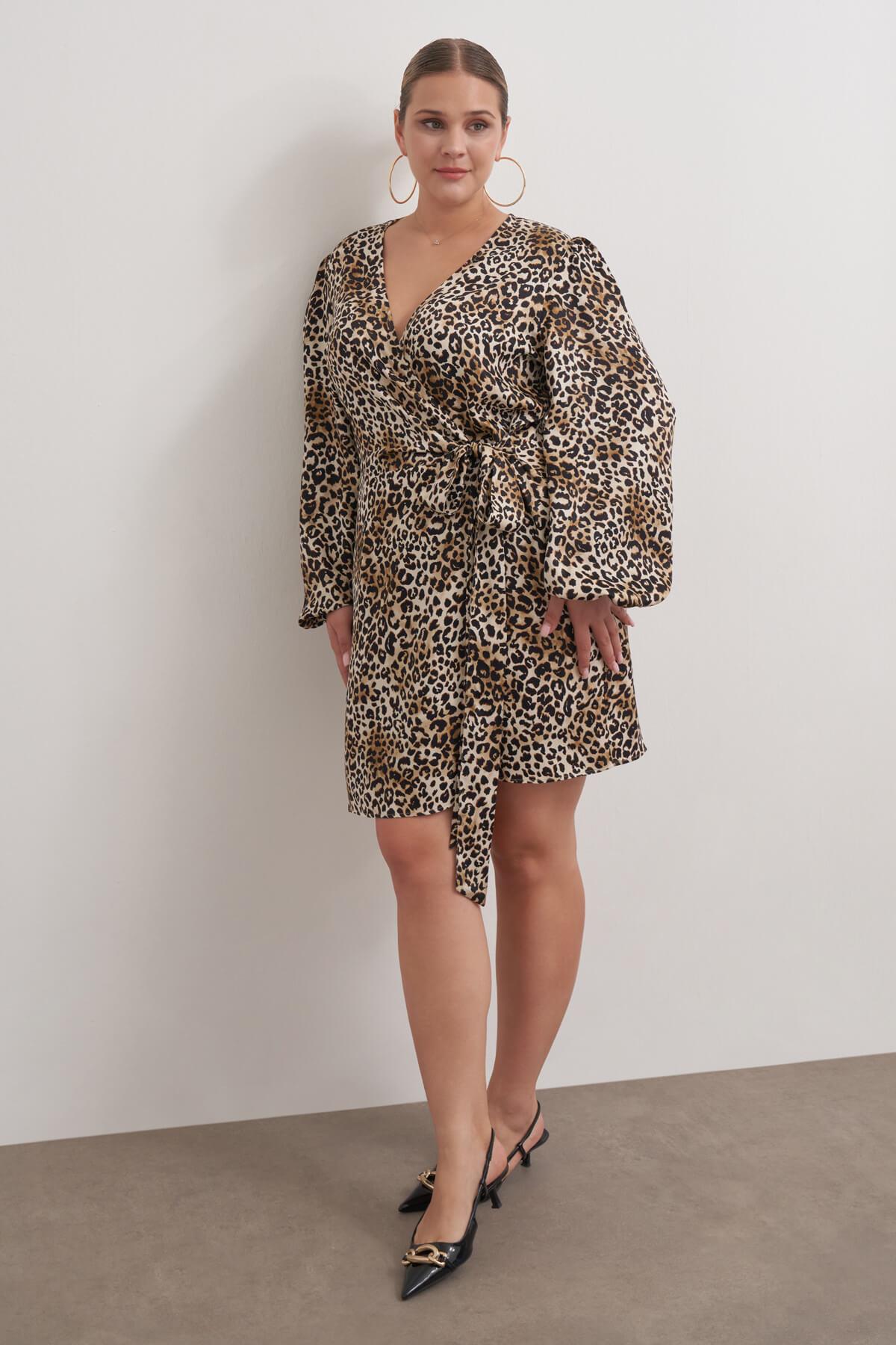 Beli Kuşaklı Leopar Elbise