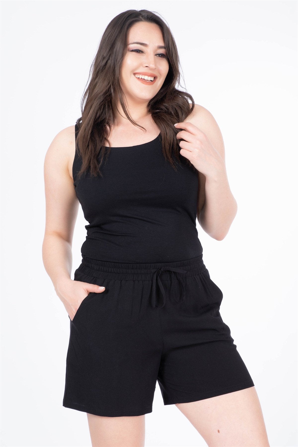 Beli Lastikli Arkası Cepli Şort