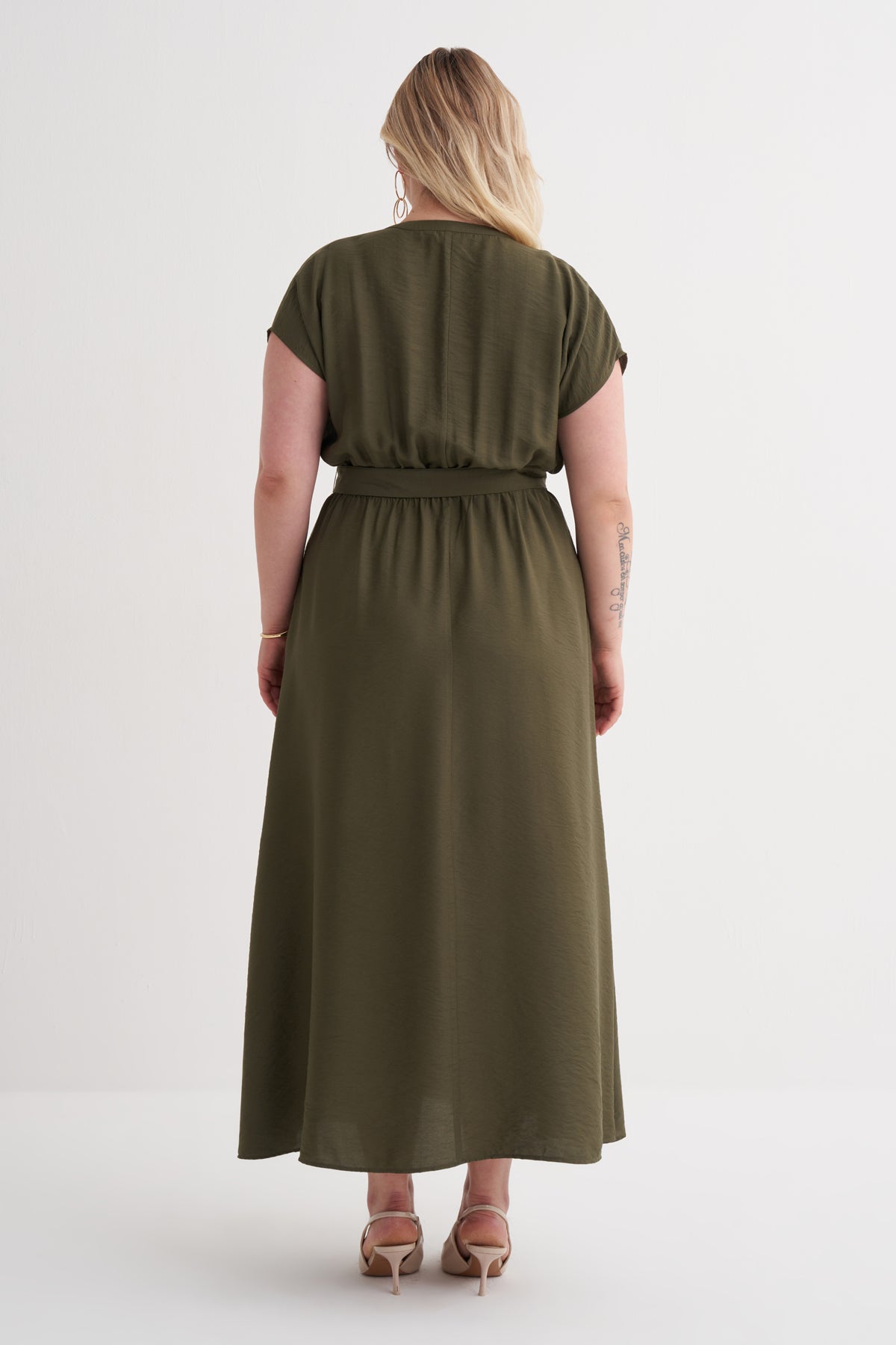 Beli Lastikli Cepli Kemer Detaylı Elbise