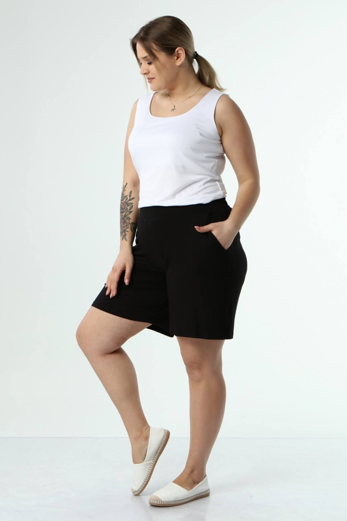 Beli Lastikli Cepli Penye Şort