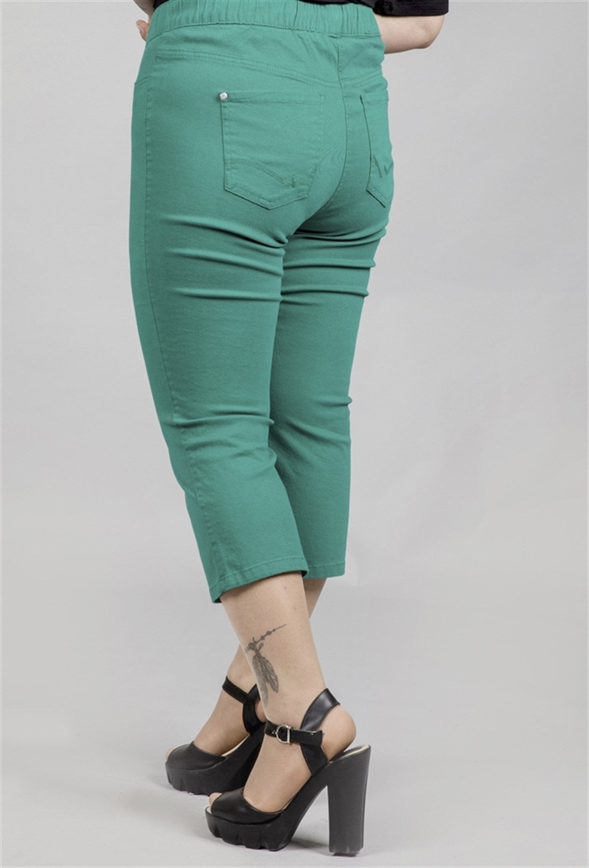 Beli Lastikli Kapri Pantolon