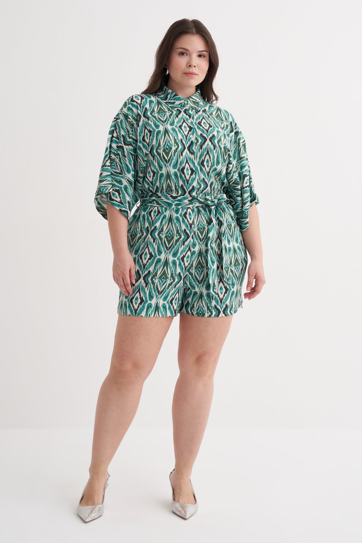 Beli Lastikli Kuşaklı Kısa Tulum