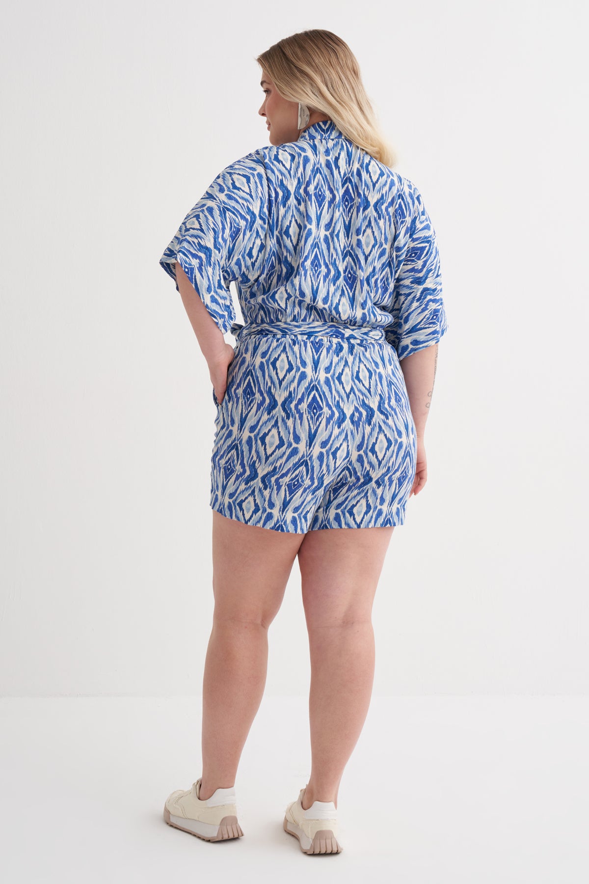 Beli Lastikli Kuşaklı Kısa Tulum