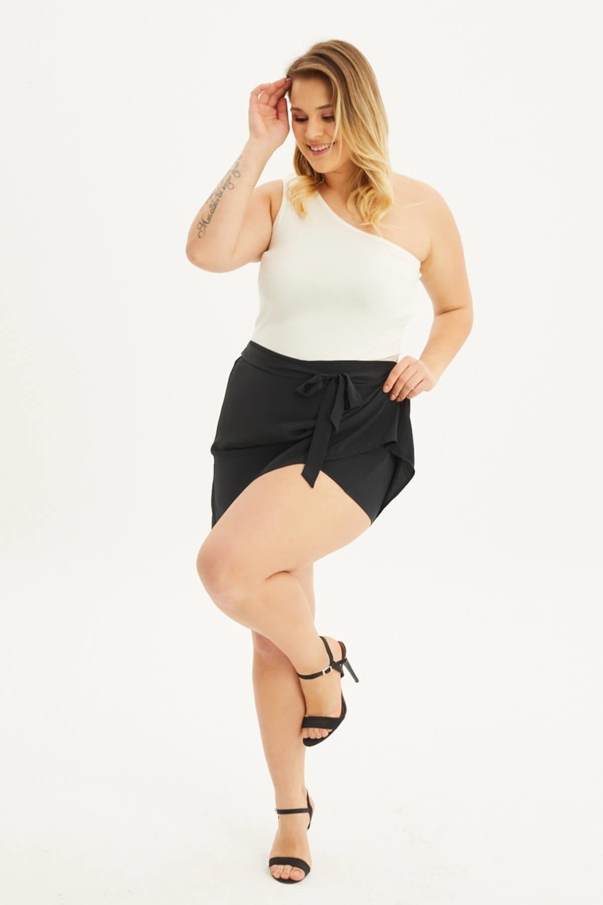 Beli Lastikli Kuşaklı Şort Etek