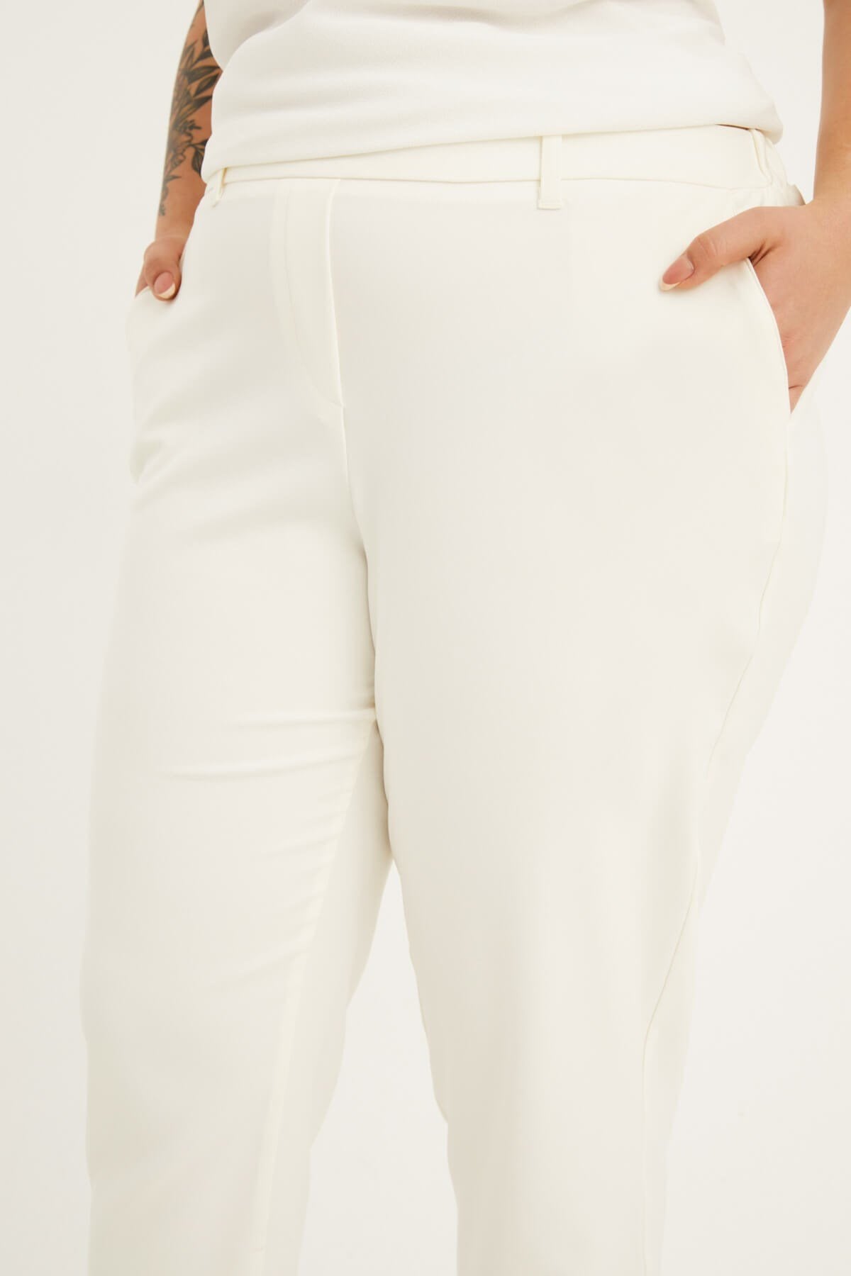 Beli Lastikli Slim Fit Klasik Pantolon