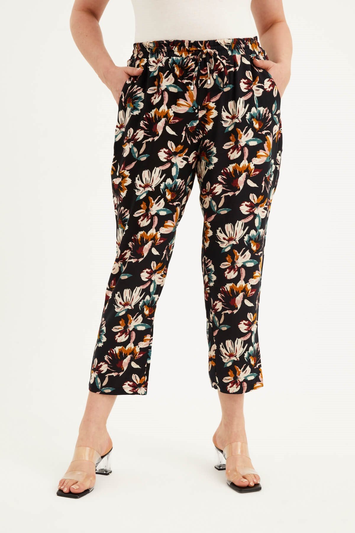 Beli Lastikli Yazlık Pantolon