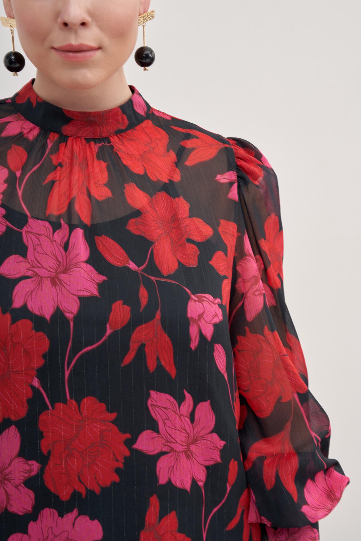 Büzgü Detaylı Şifon Bluz