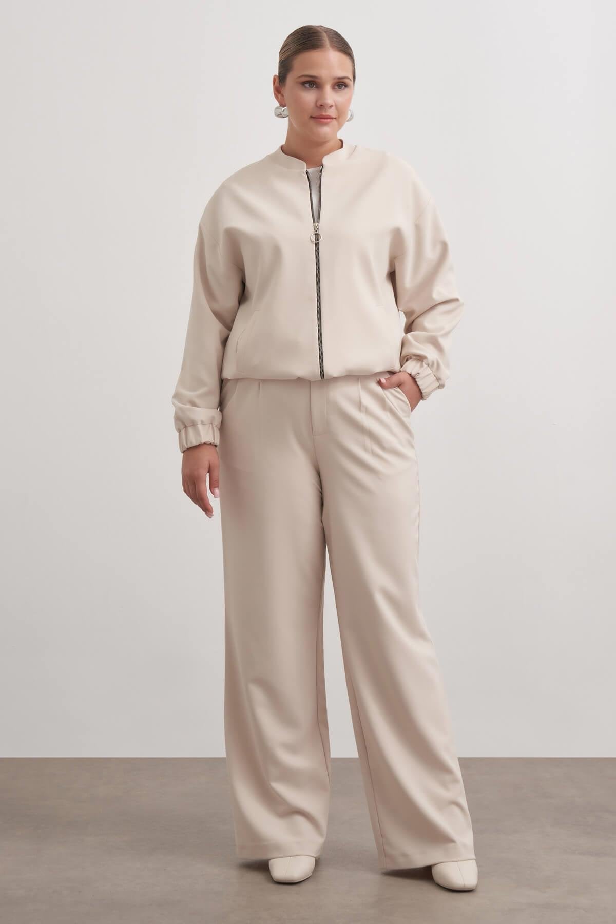 Cep Detaylı Astarlı Stoperli Bomber Ceket