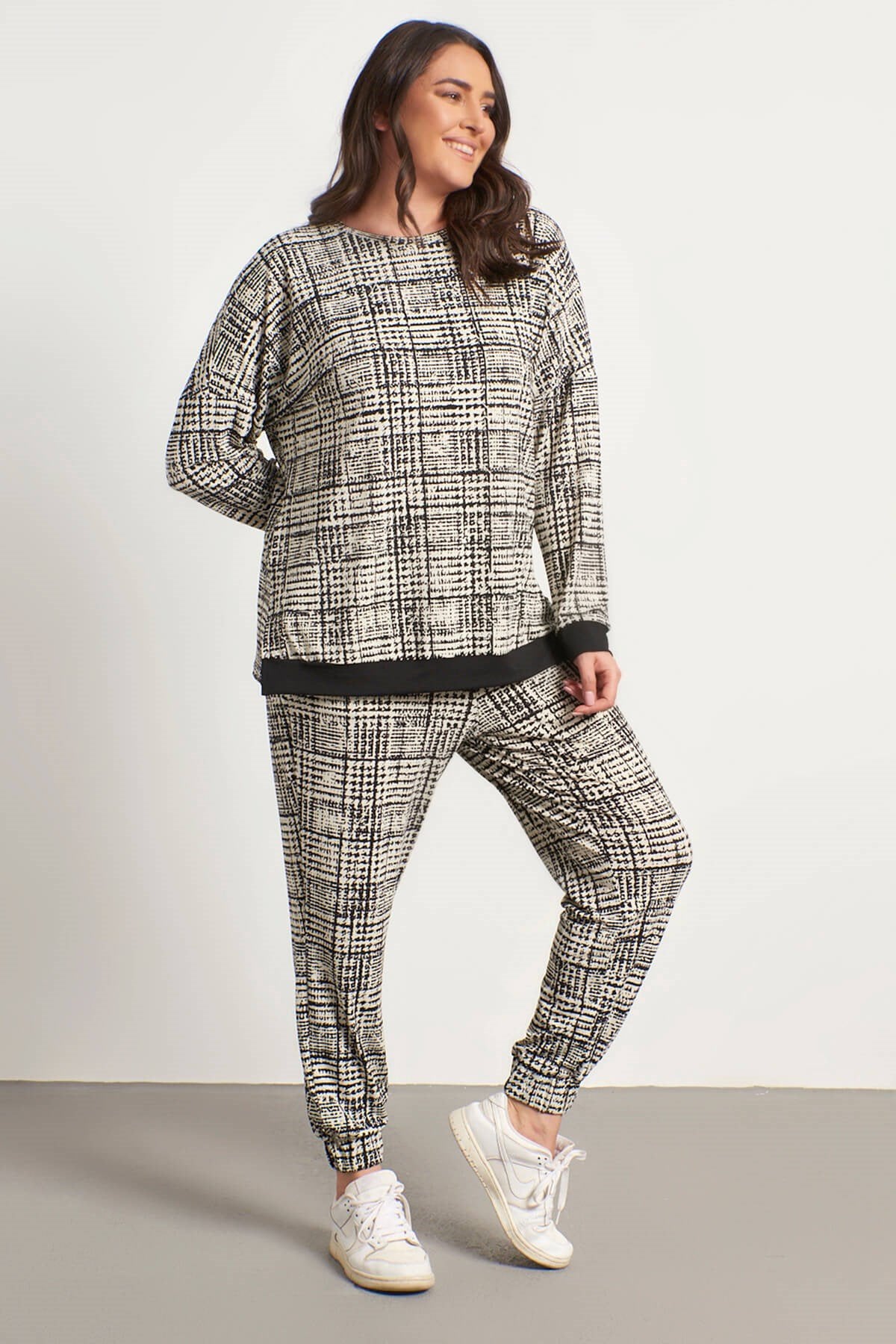 Cep Detaylı Jogger Pantolon