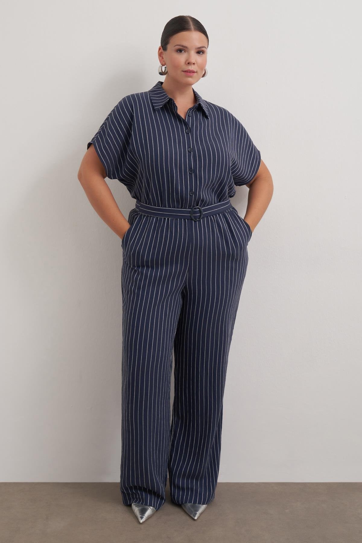 Cep Detaylı Kemerli Tulum