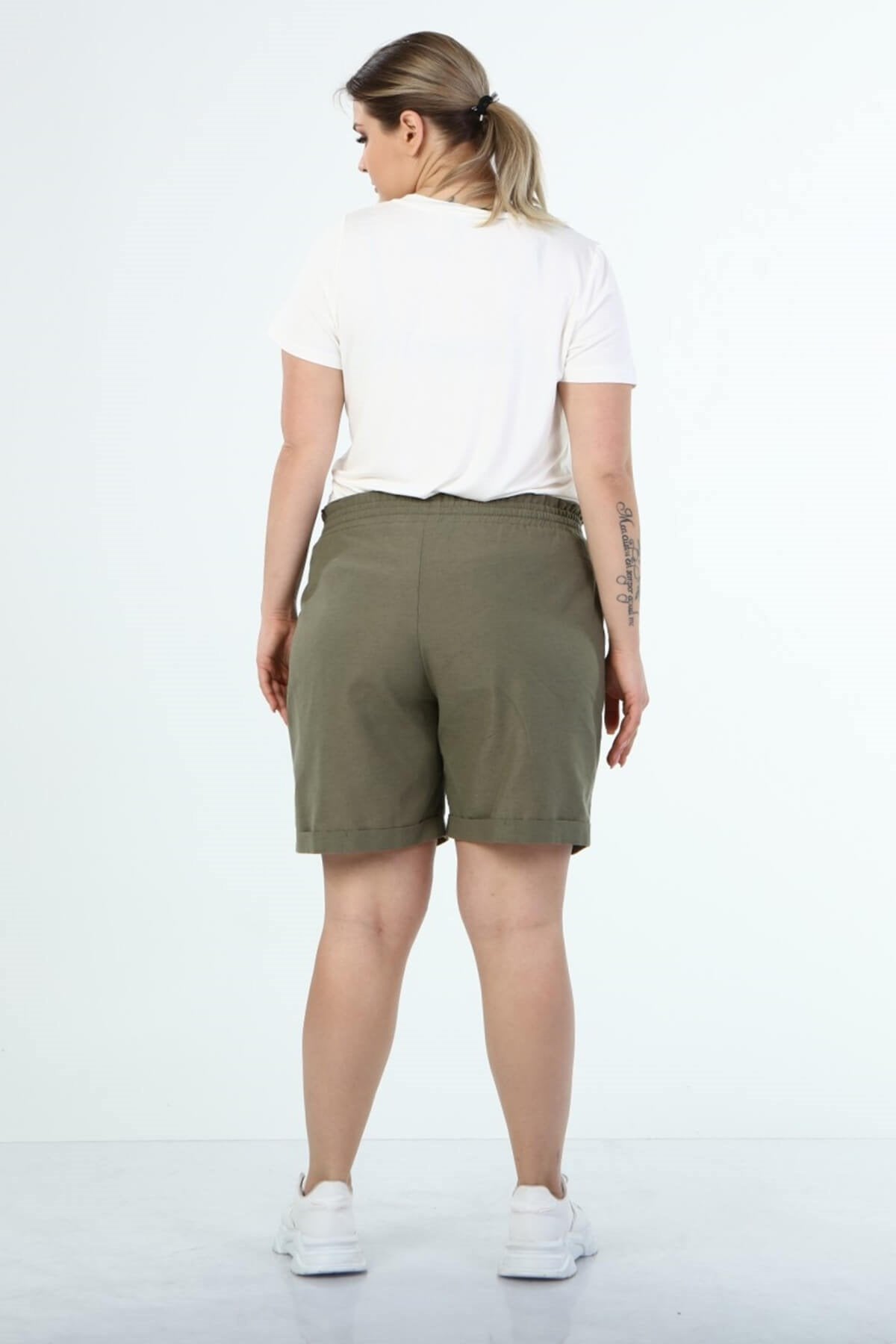 Cep Detaylı Keten Şort