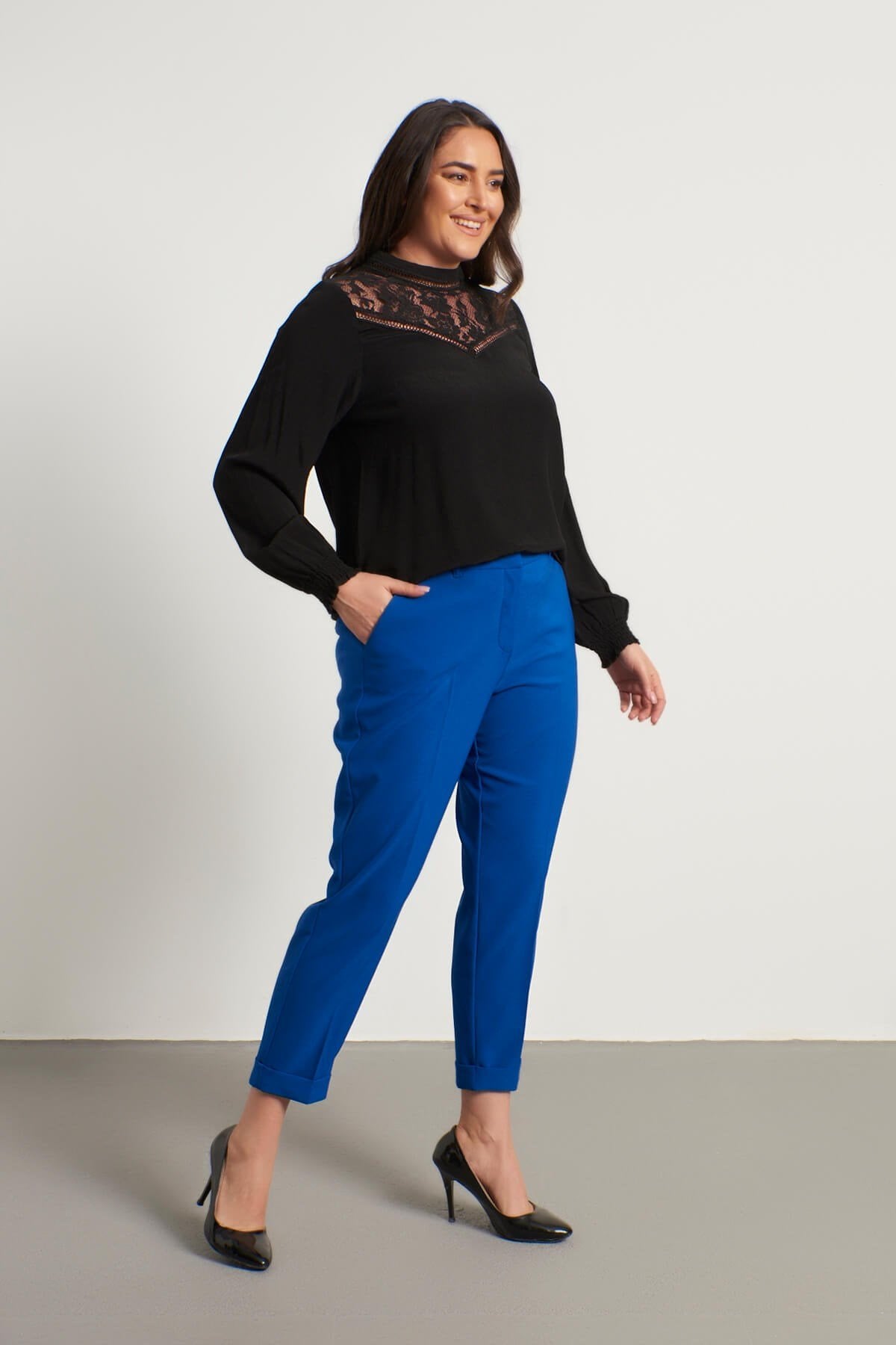 Cep Detaylı Slim Fit Klasik Pantolon