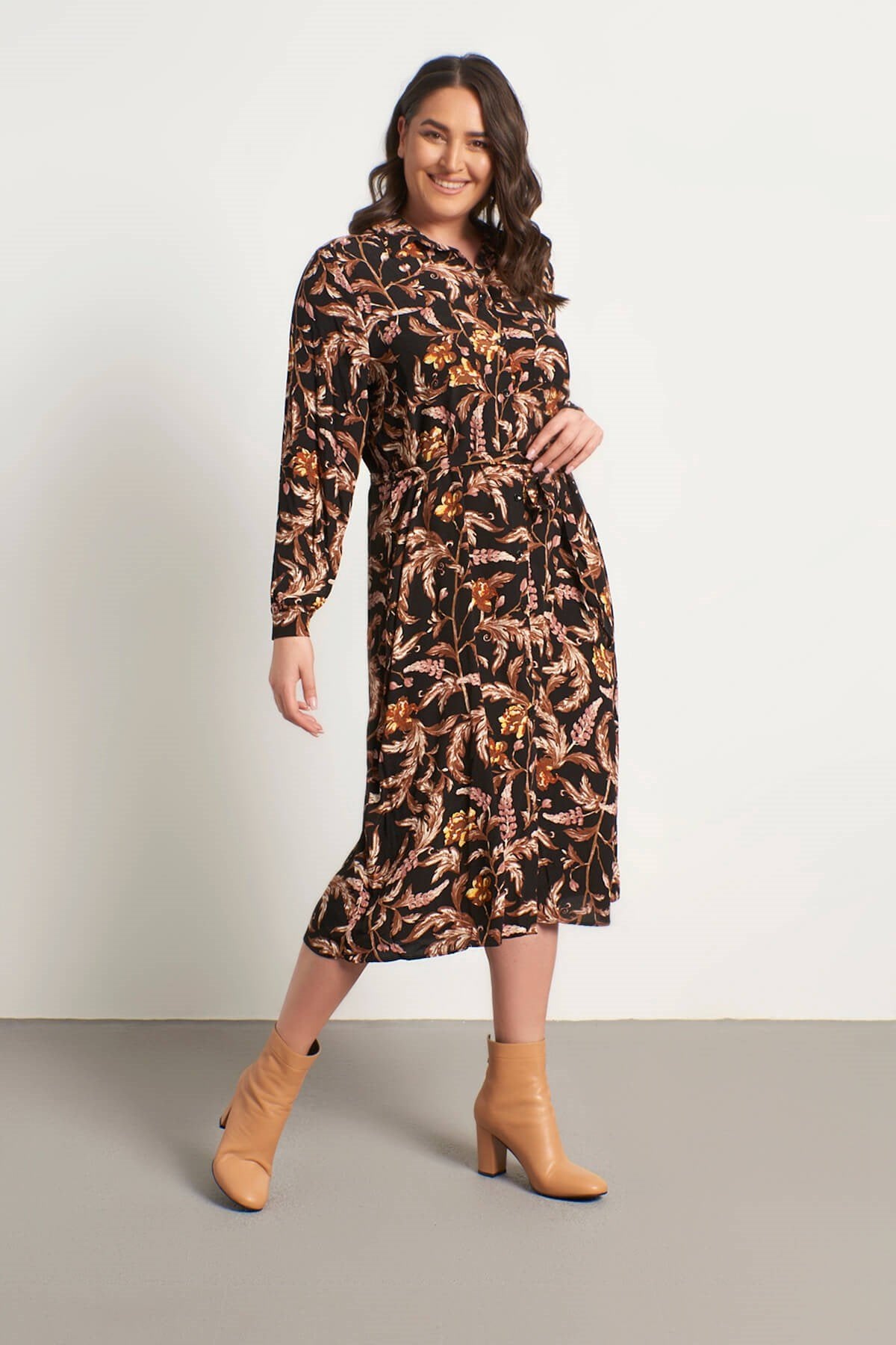 Cepli Kuşaklı Gömlek Elbise